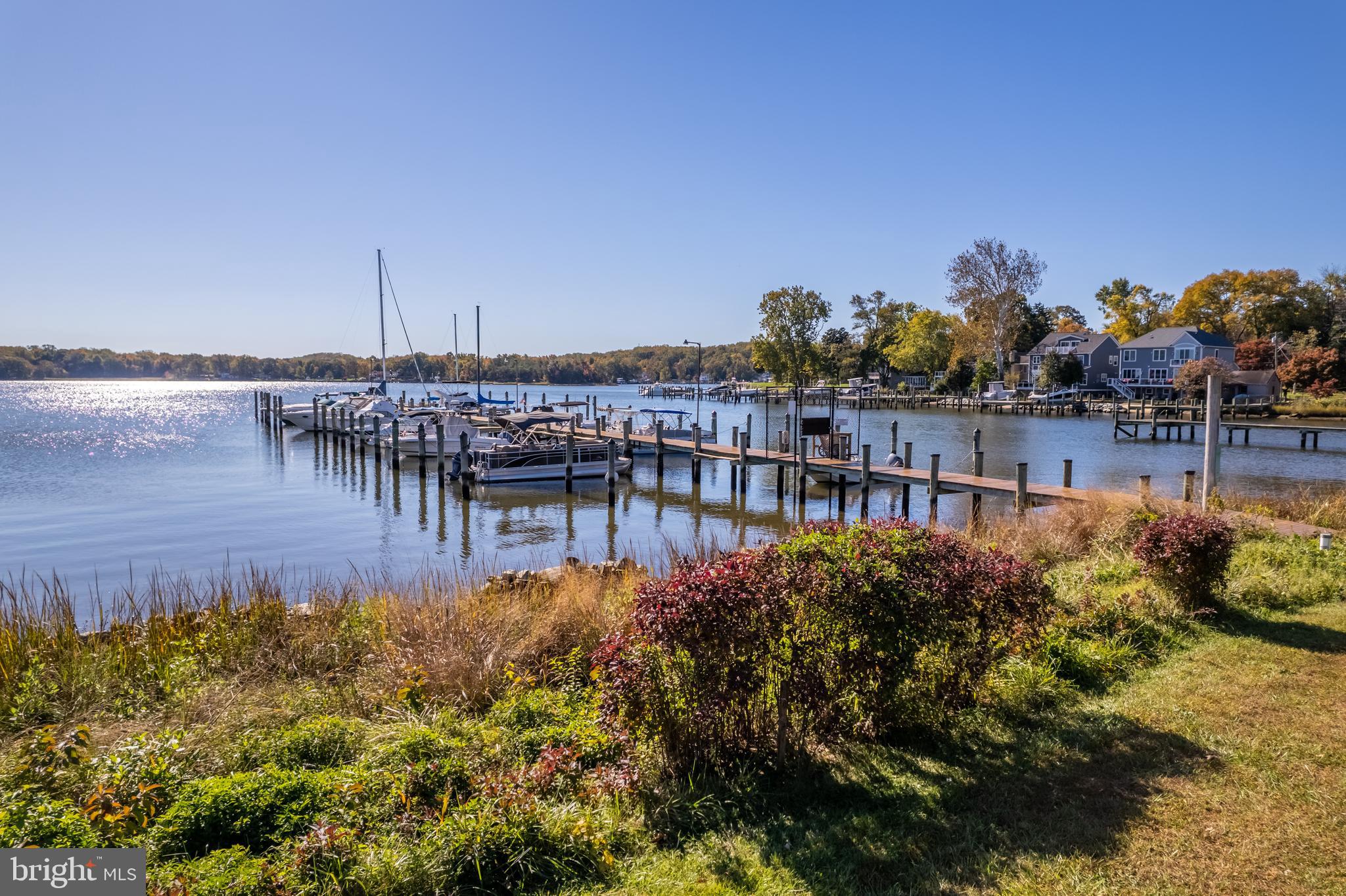 WOODLAND BEACH - Residential