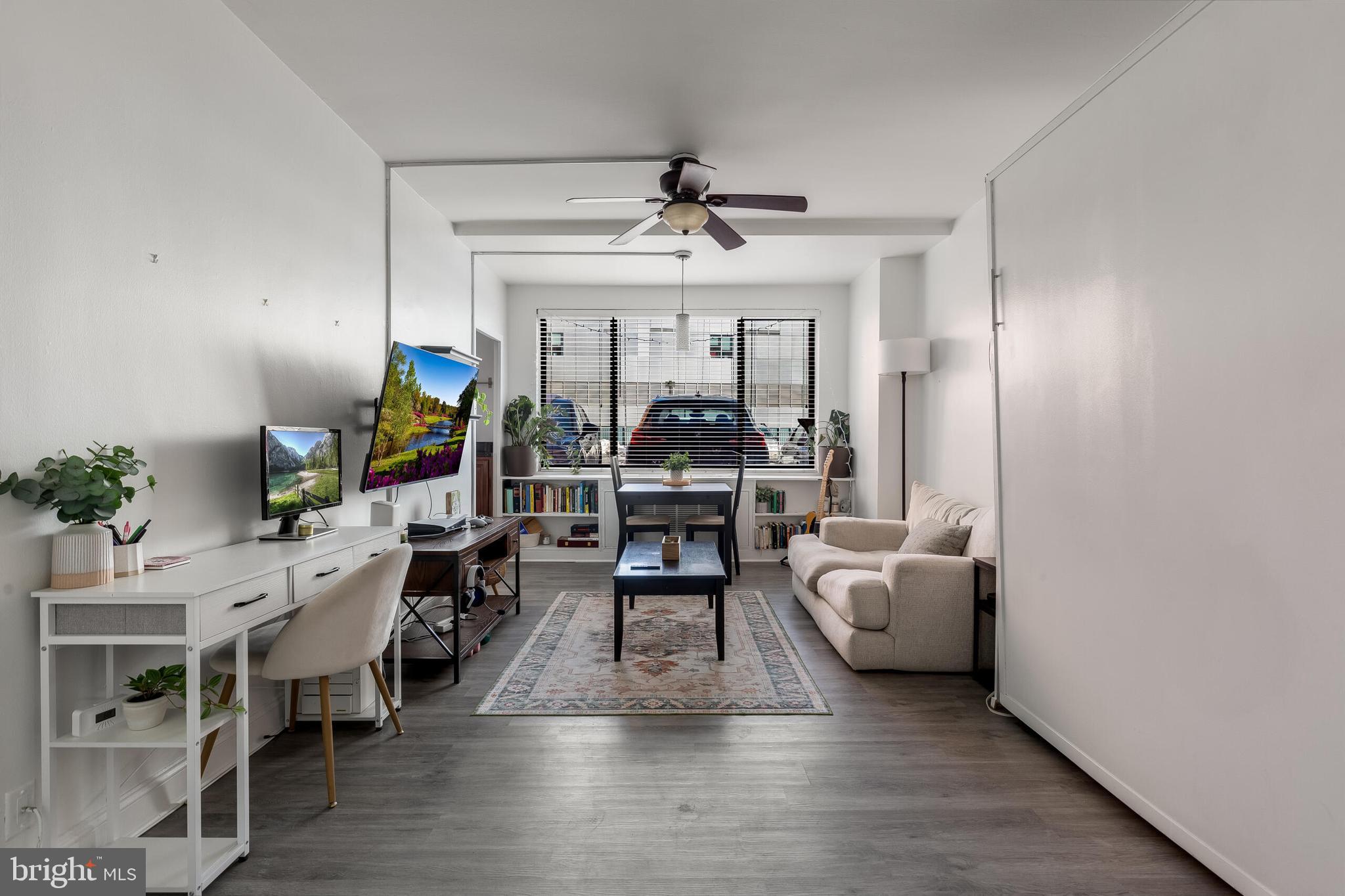 RIVER PLACE - Residential