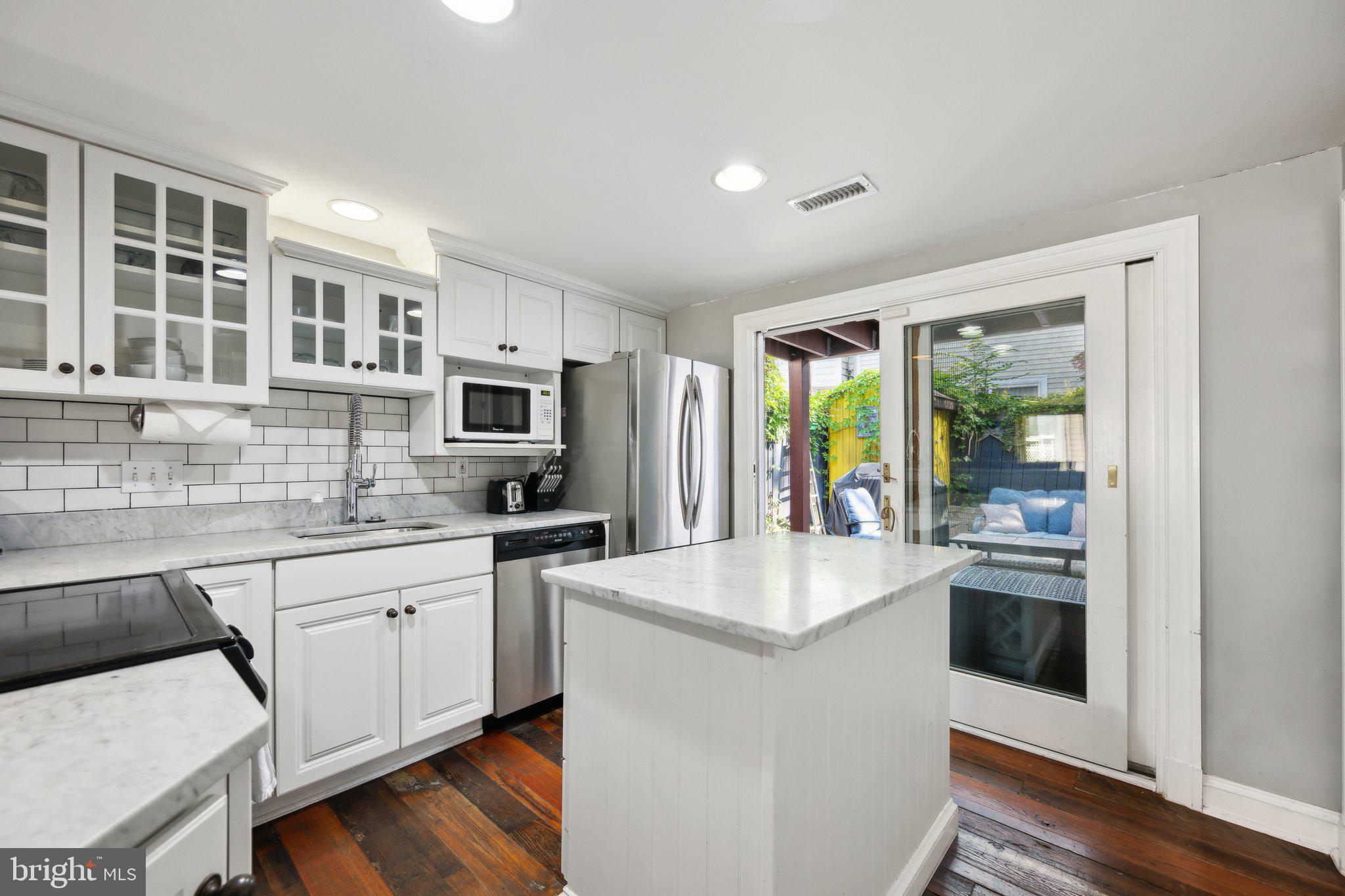 HISTORIC DISTRICT - Residential