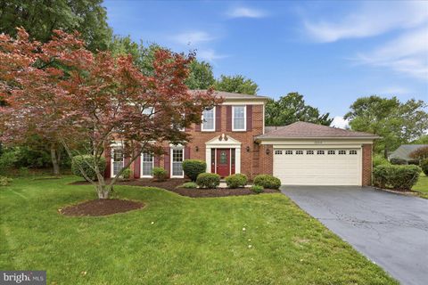 Photo of 3244 Duck Pond Court, HERNDON, VA 20171 (MLS # VAFX2298590)