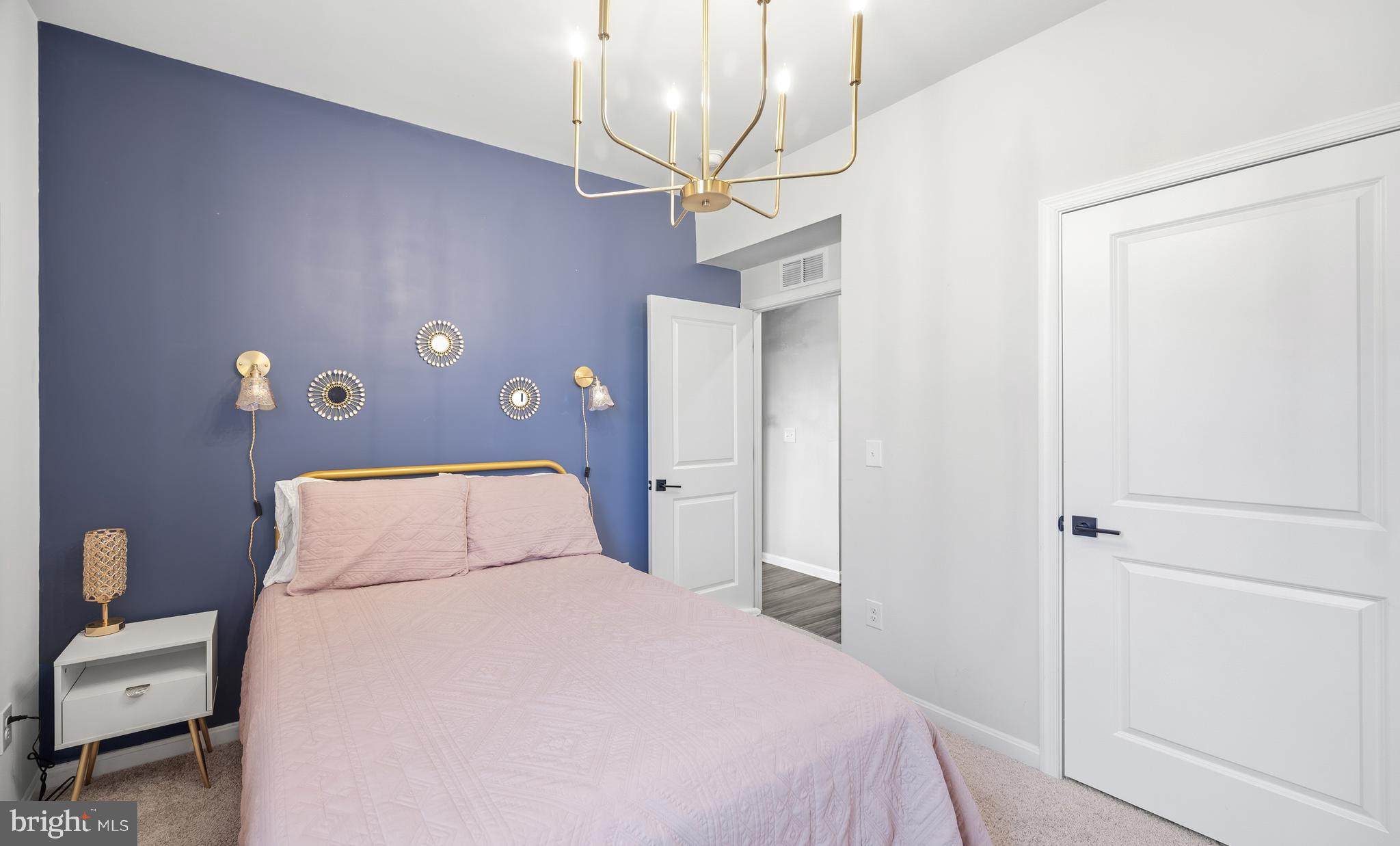 SHENANDOAH CROSSING - Residential