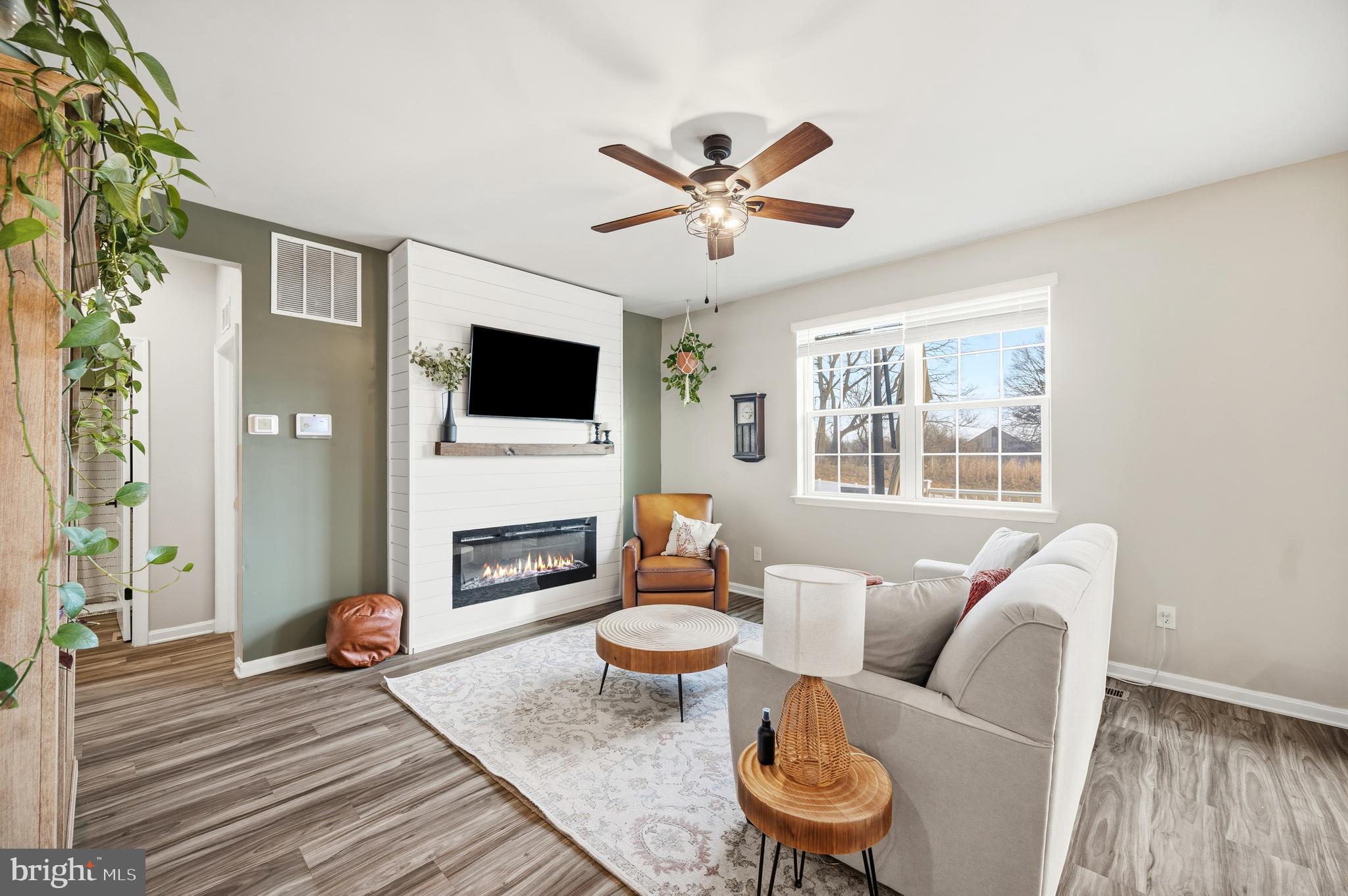 SHENANDOAH CROSSING - Residential