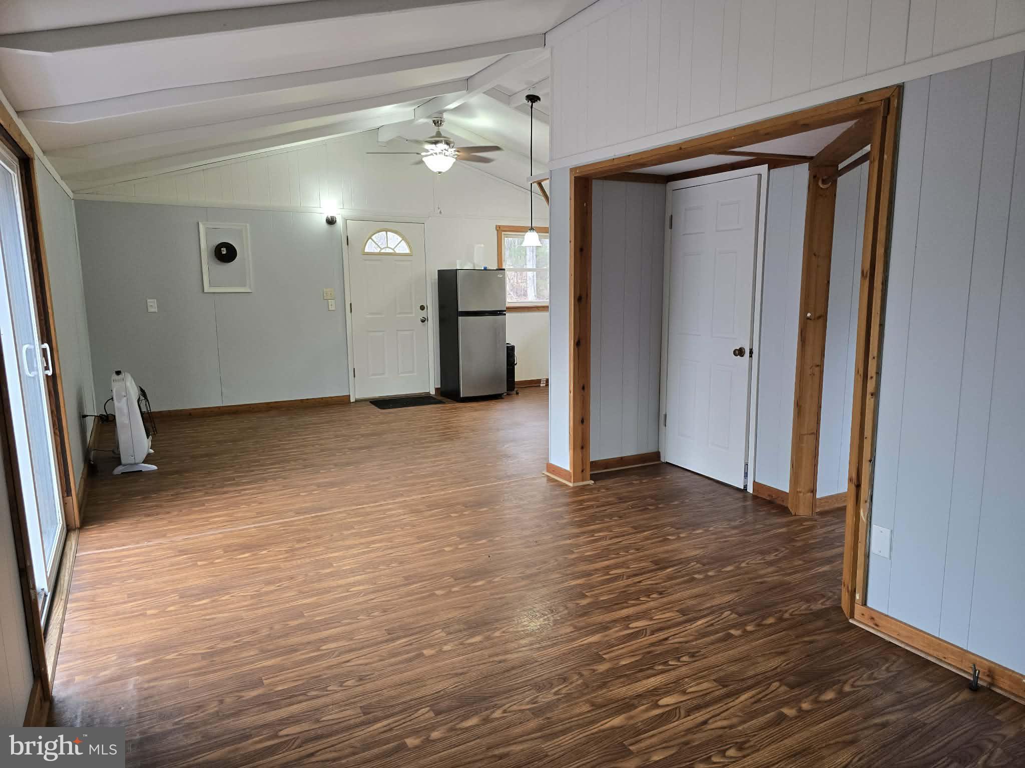 LAUREL MOUNTAIN - Residential