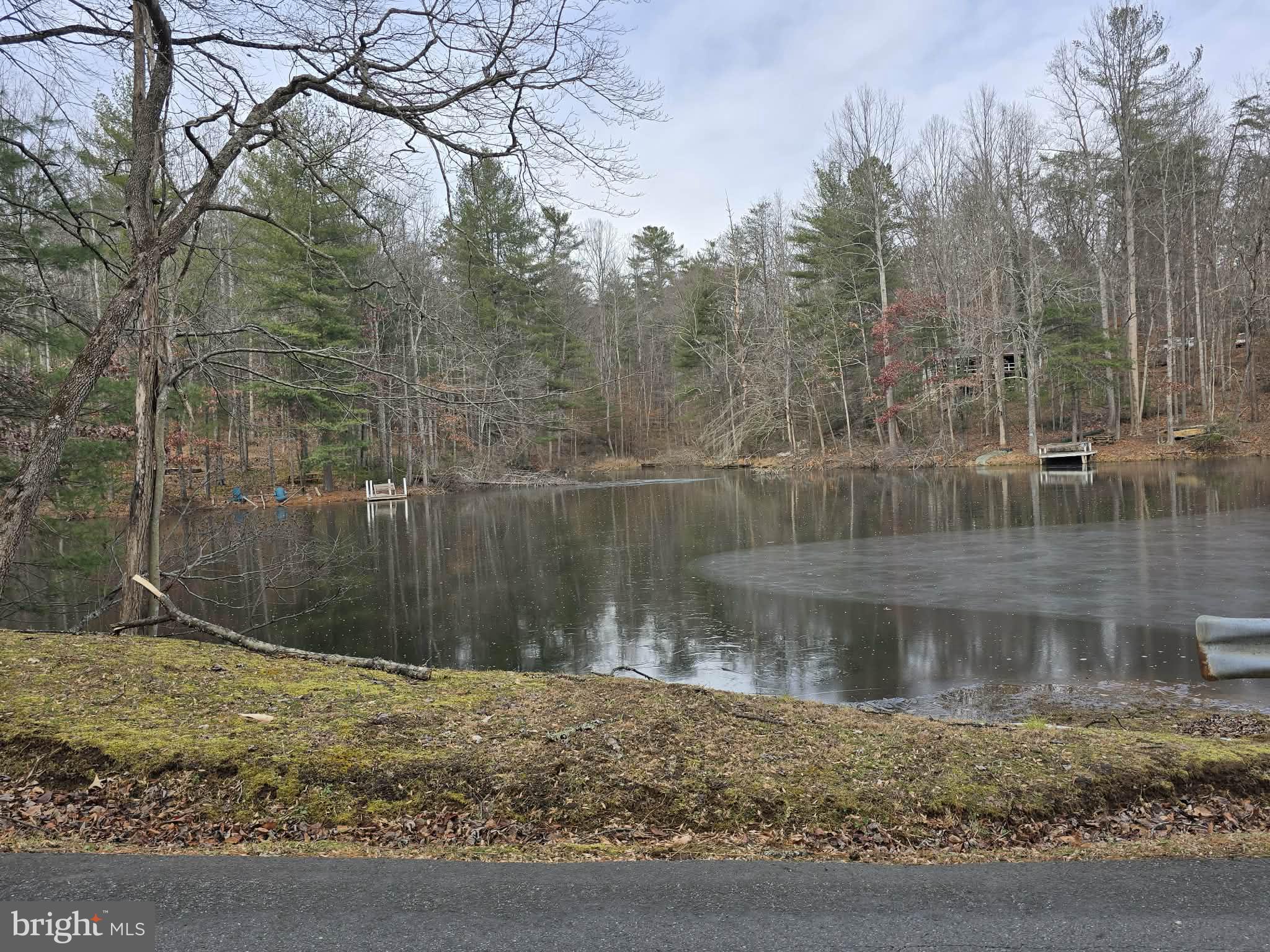 LAUREL MOUNTAIN - Residential