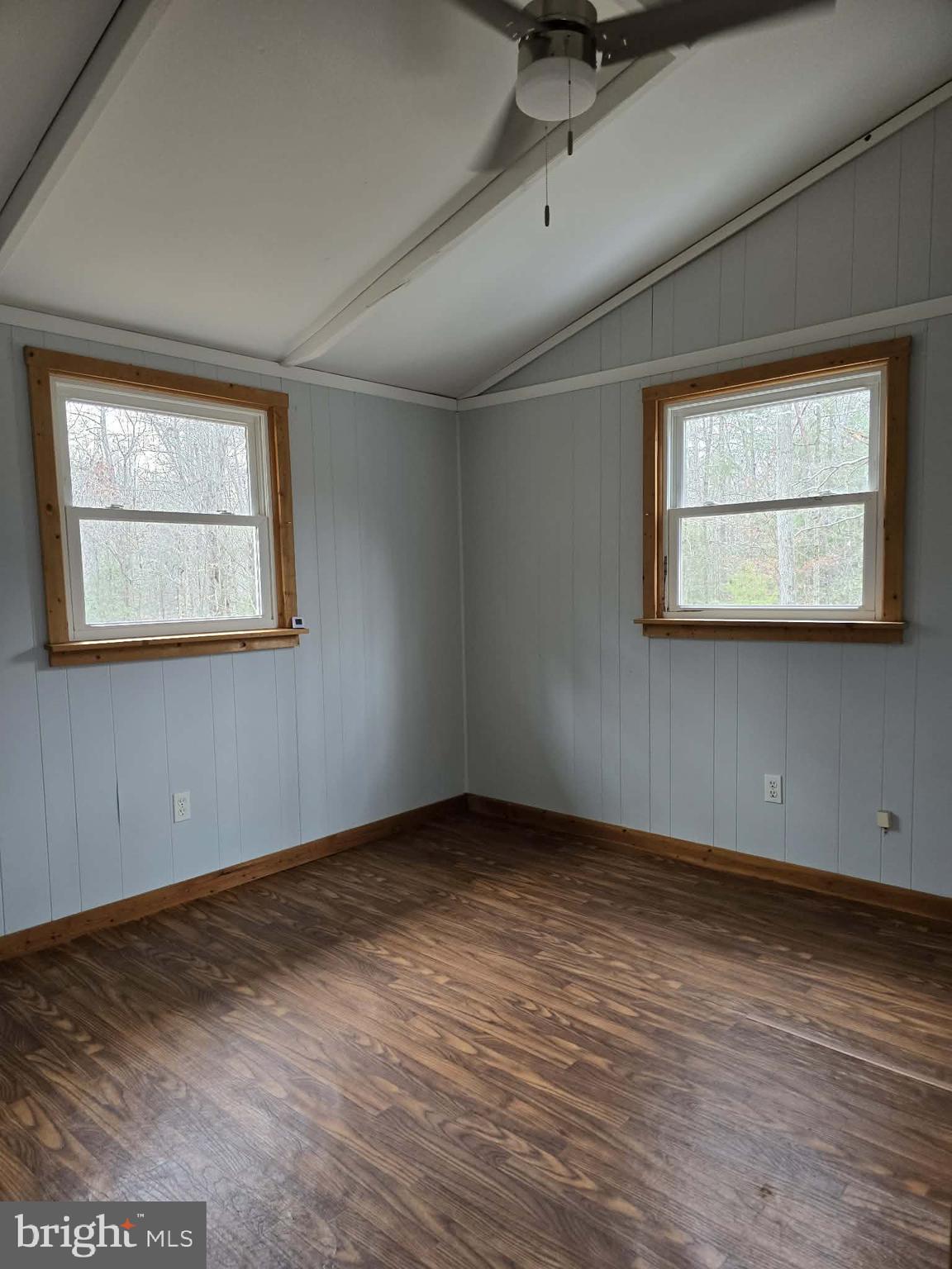 LAUREL MOUNTAIN - Residential