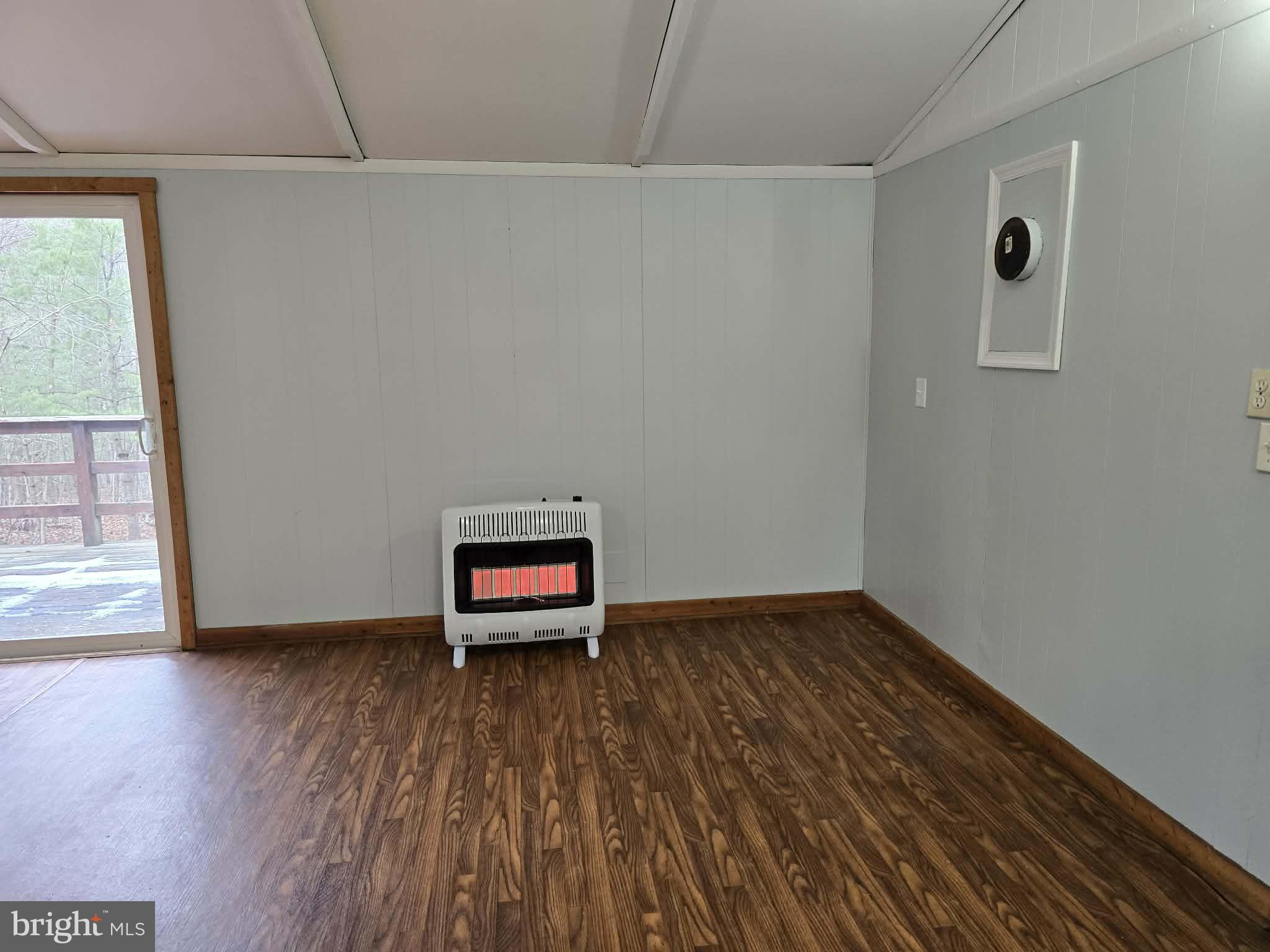 LAUREL MOUNTAIN - Residential