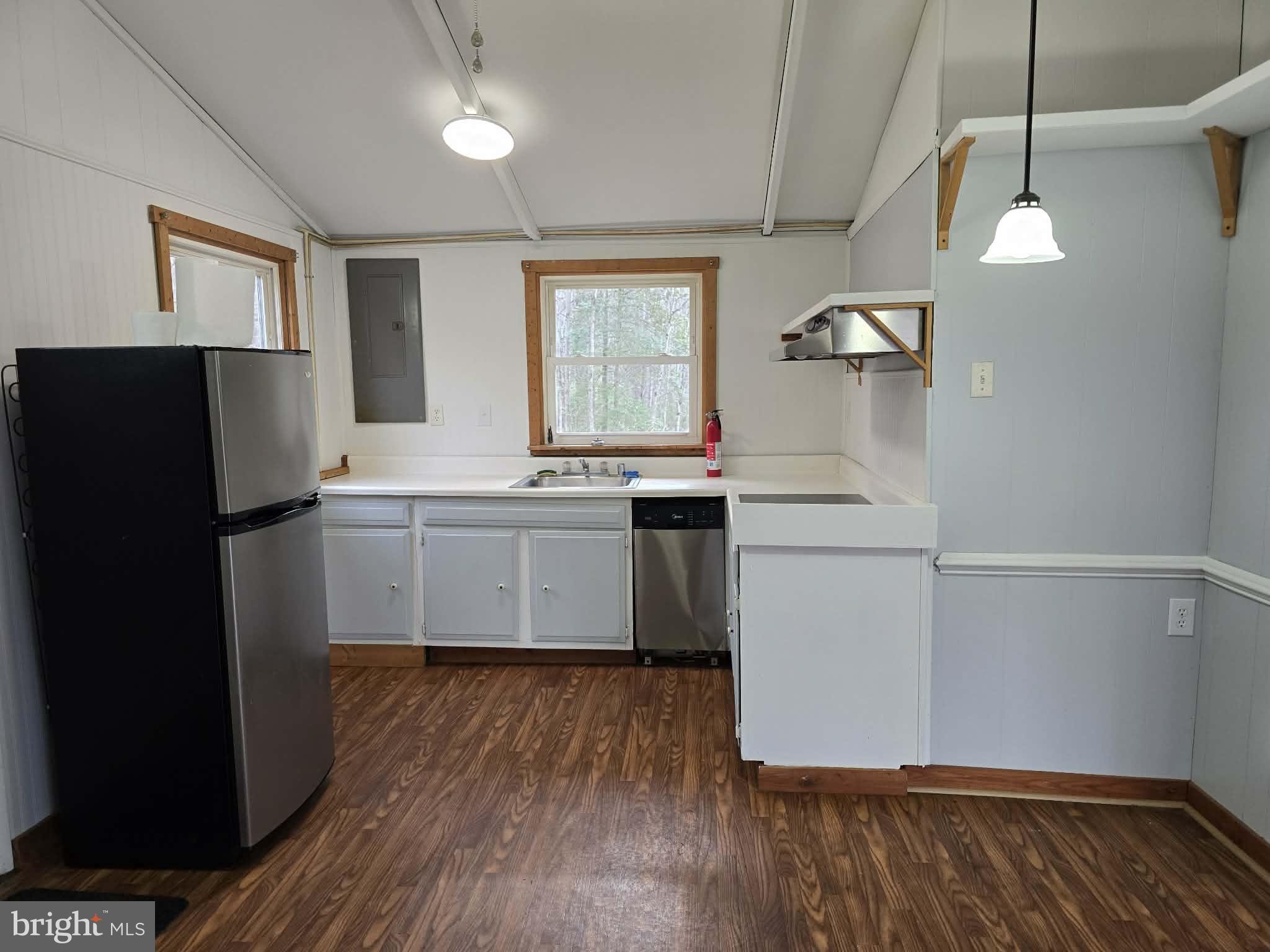 LAUREL MOUNTAIN - Residential