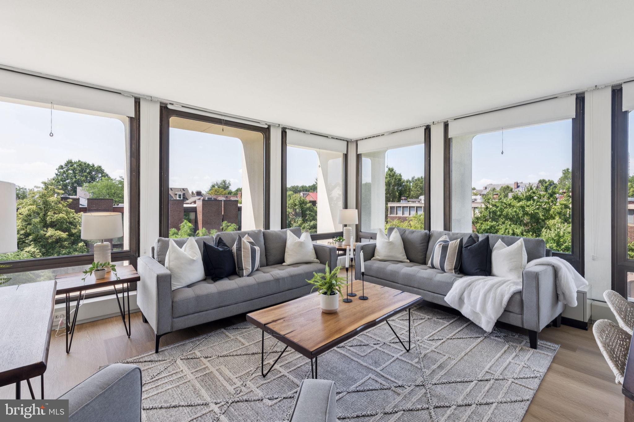 210 LOCUST STREET 2DW