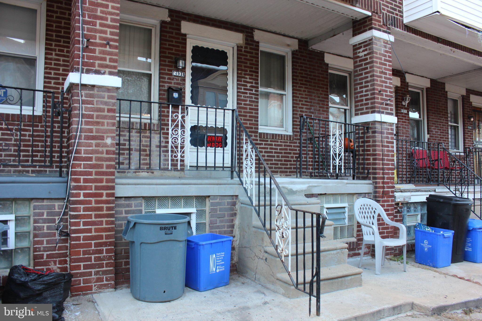 2131 CARVER STREET