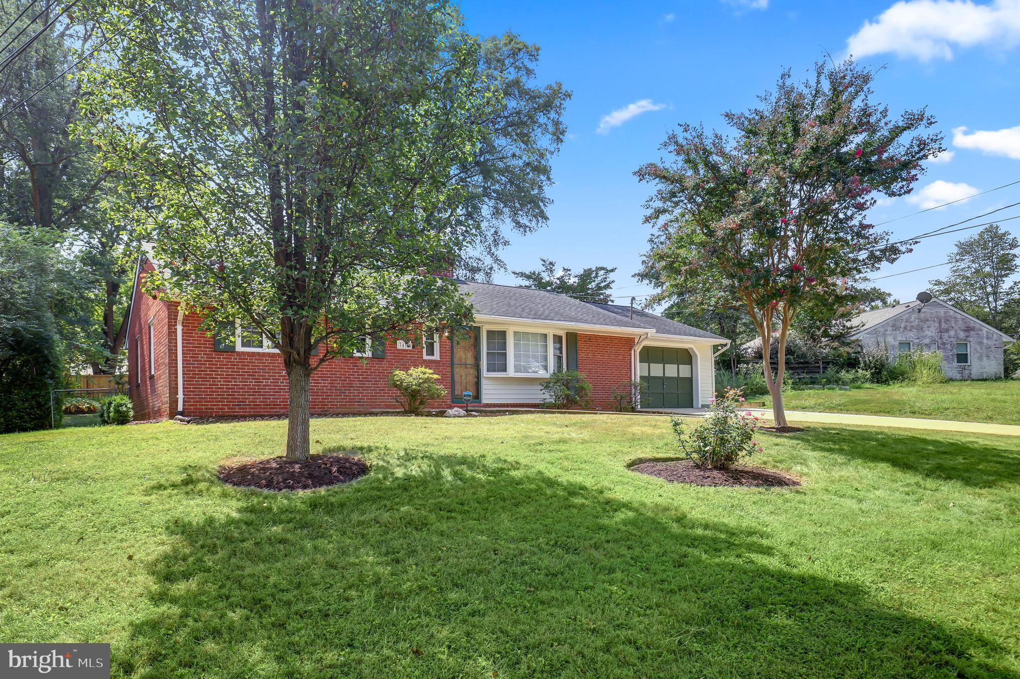 NORTH SPRINGFIELD - Residential