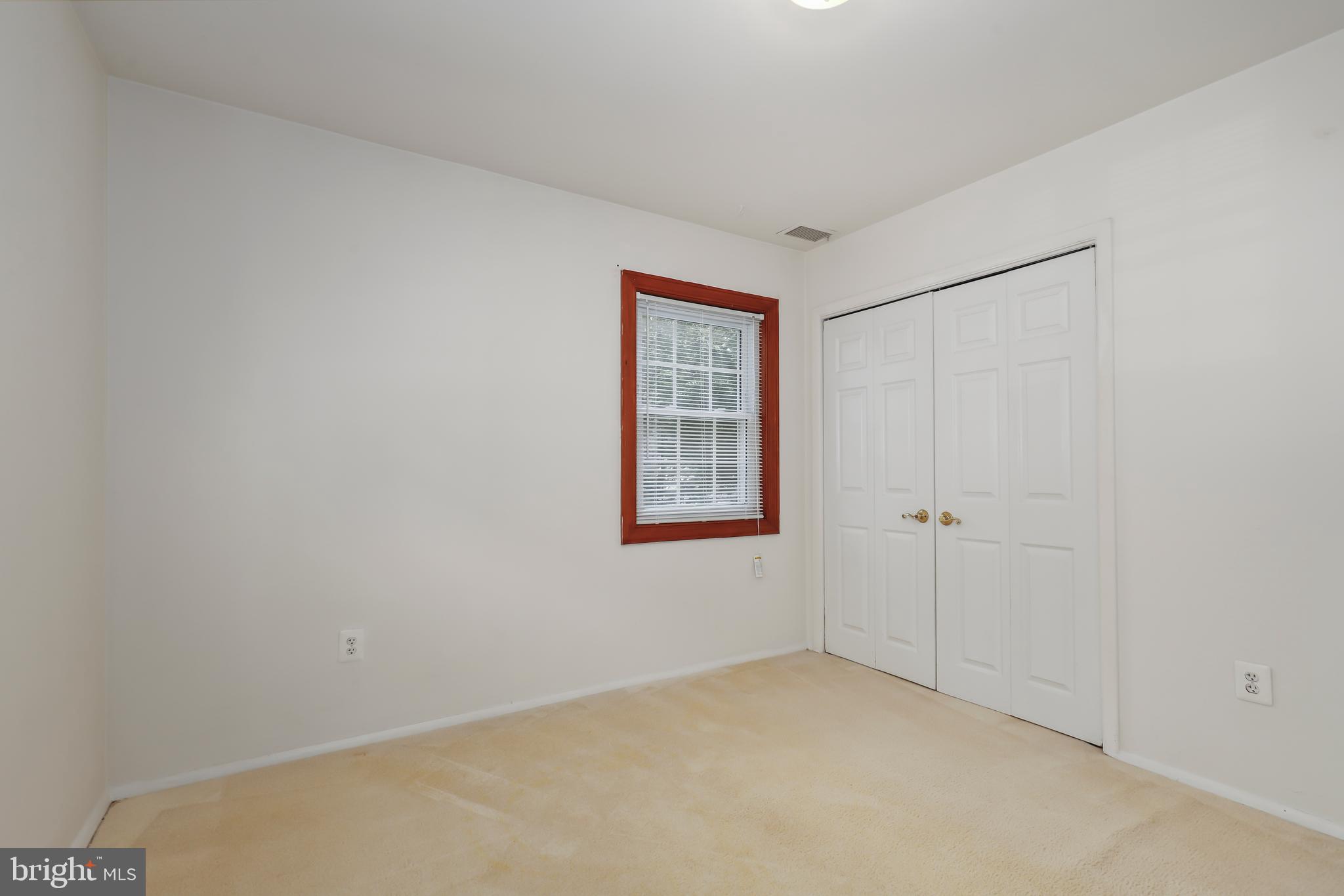 NORTH SPRINGFIELD - Residential