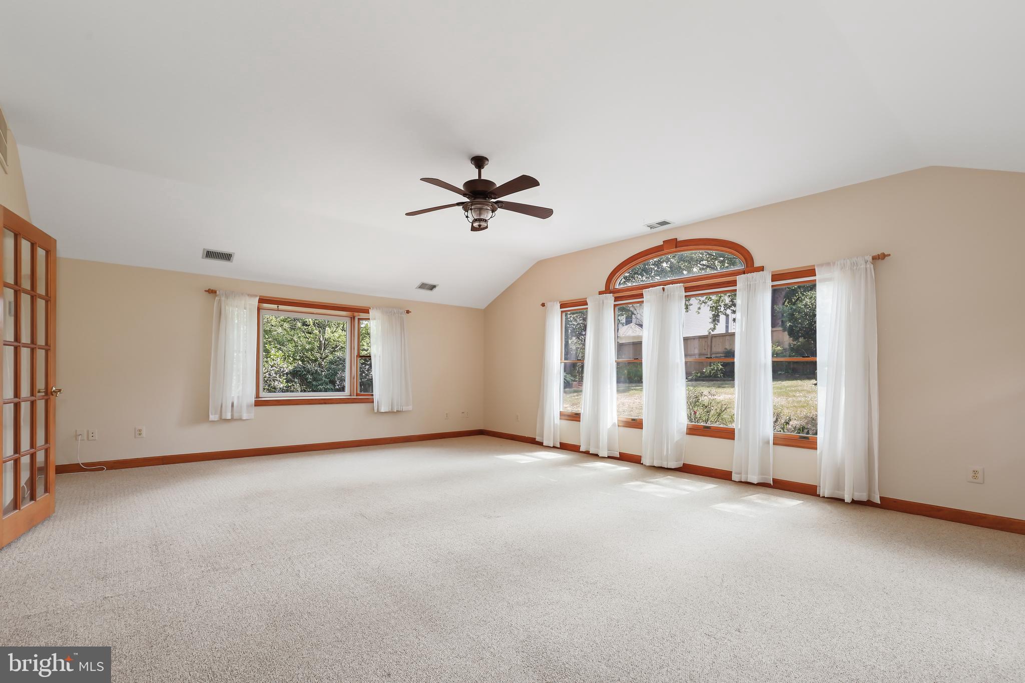 NORTH SPRINGFIELD - Residential