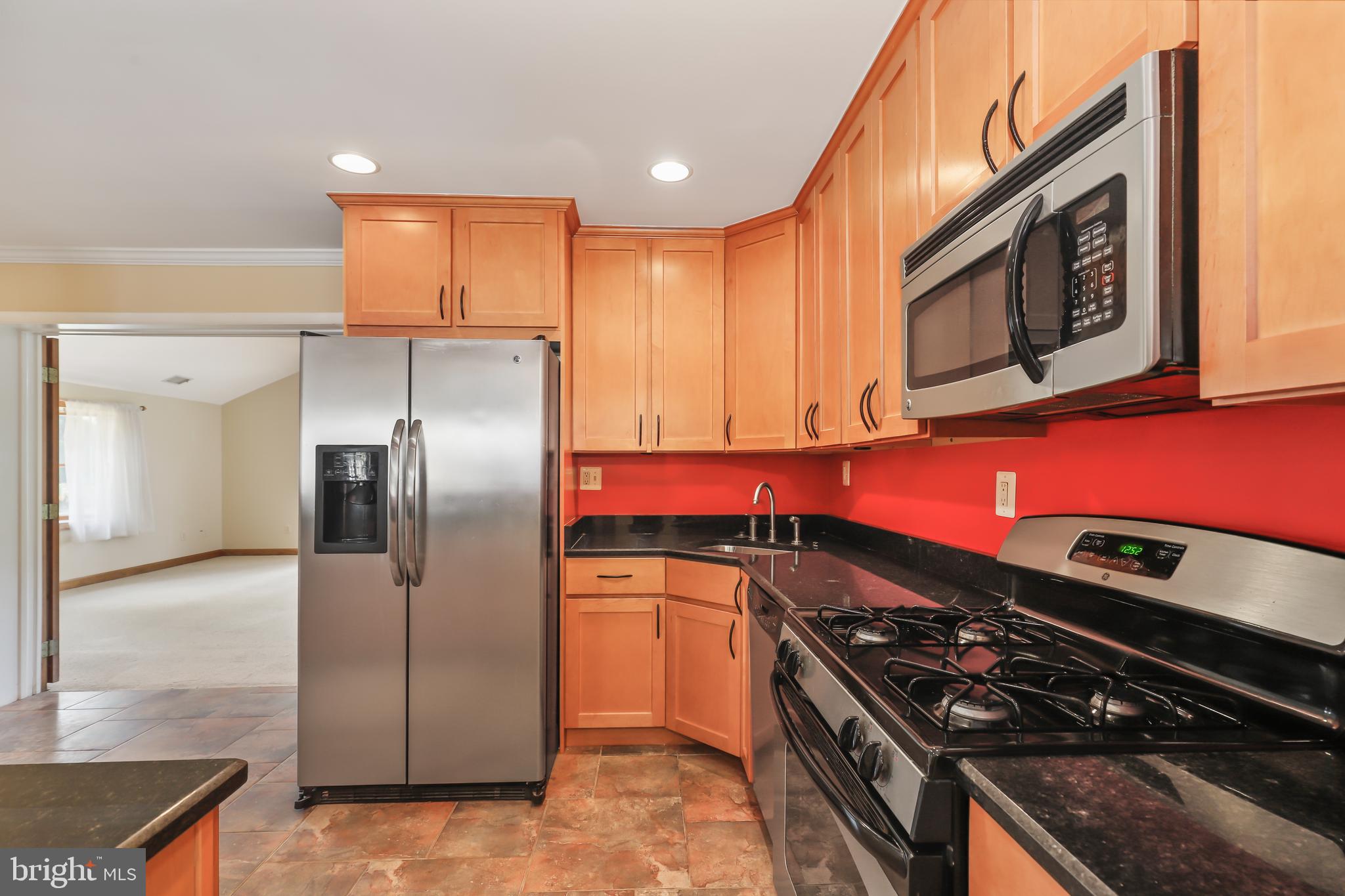 NORTH SPRINGFIELD - Residential