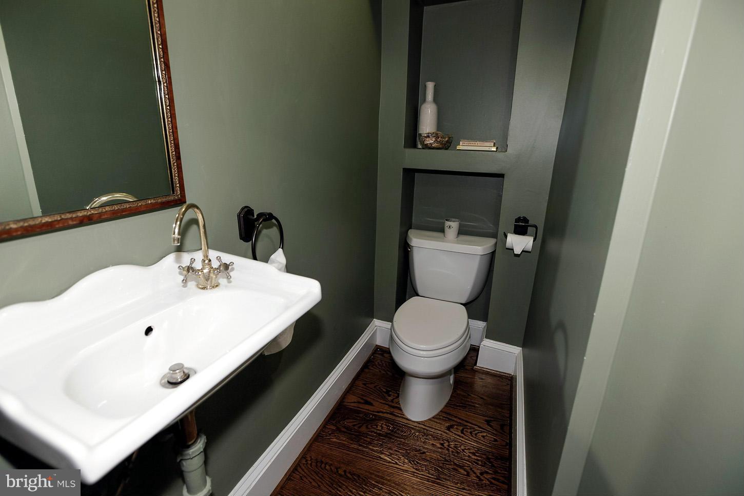 GLEN ECHO HEIGHTS - Residential Lease