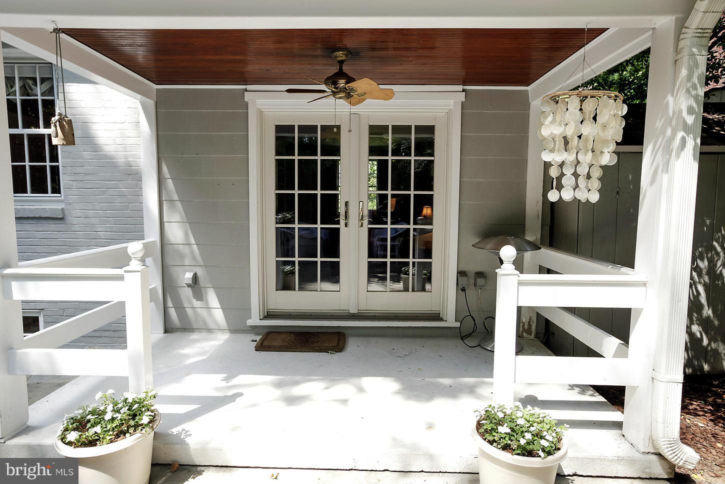 GLEN ECHO HEIGHTS - Residential Lease