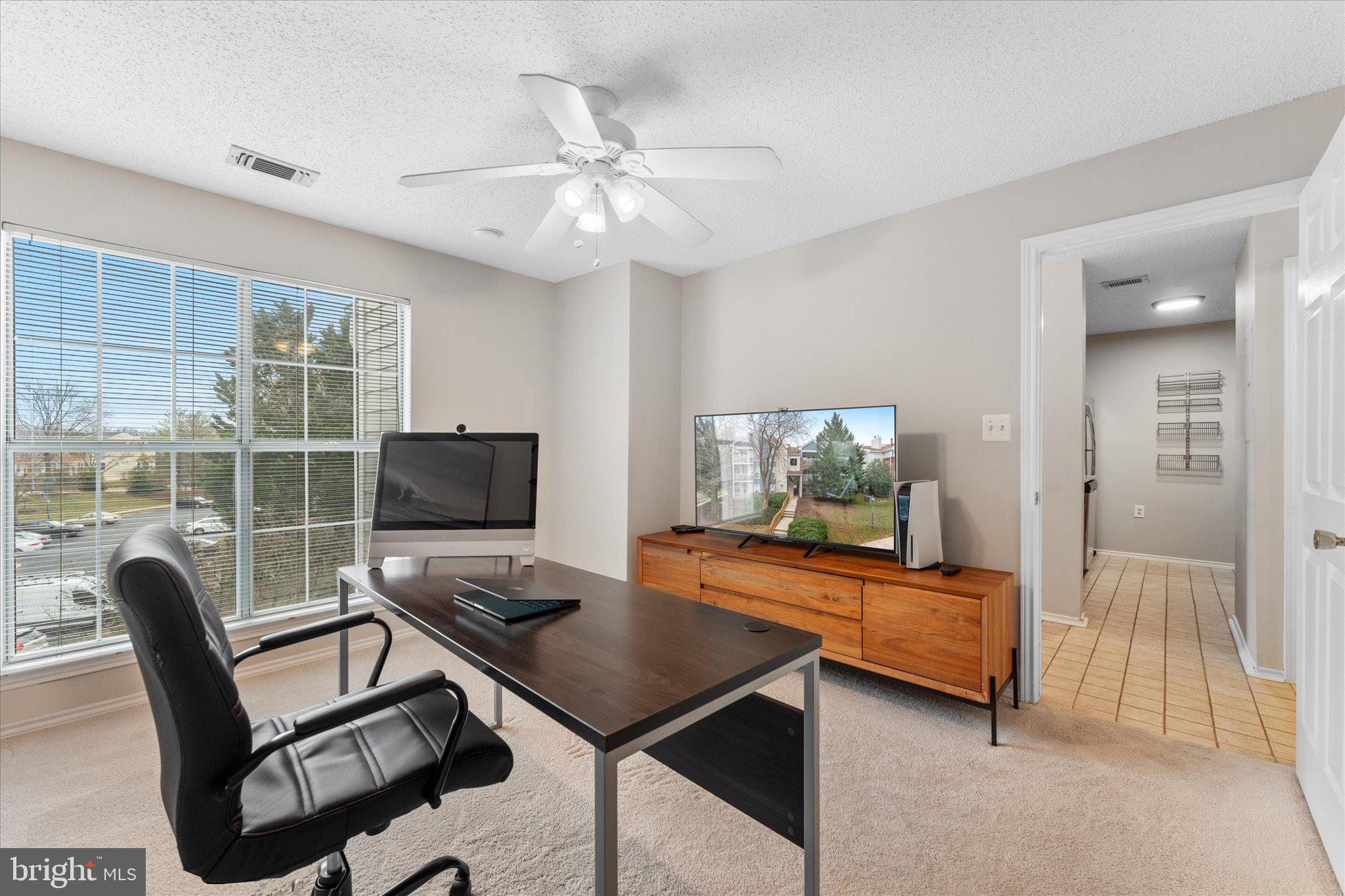 ASHBURN FARM - Residential Lease