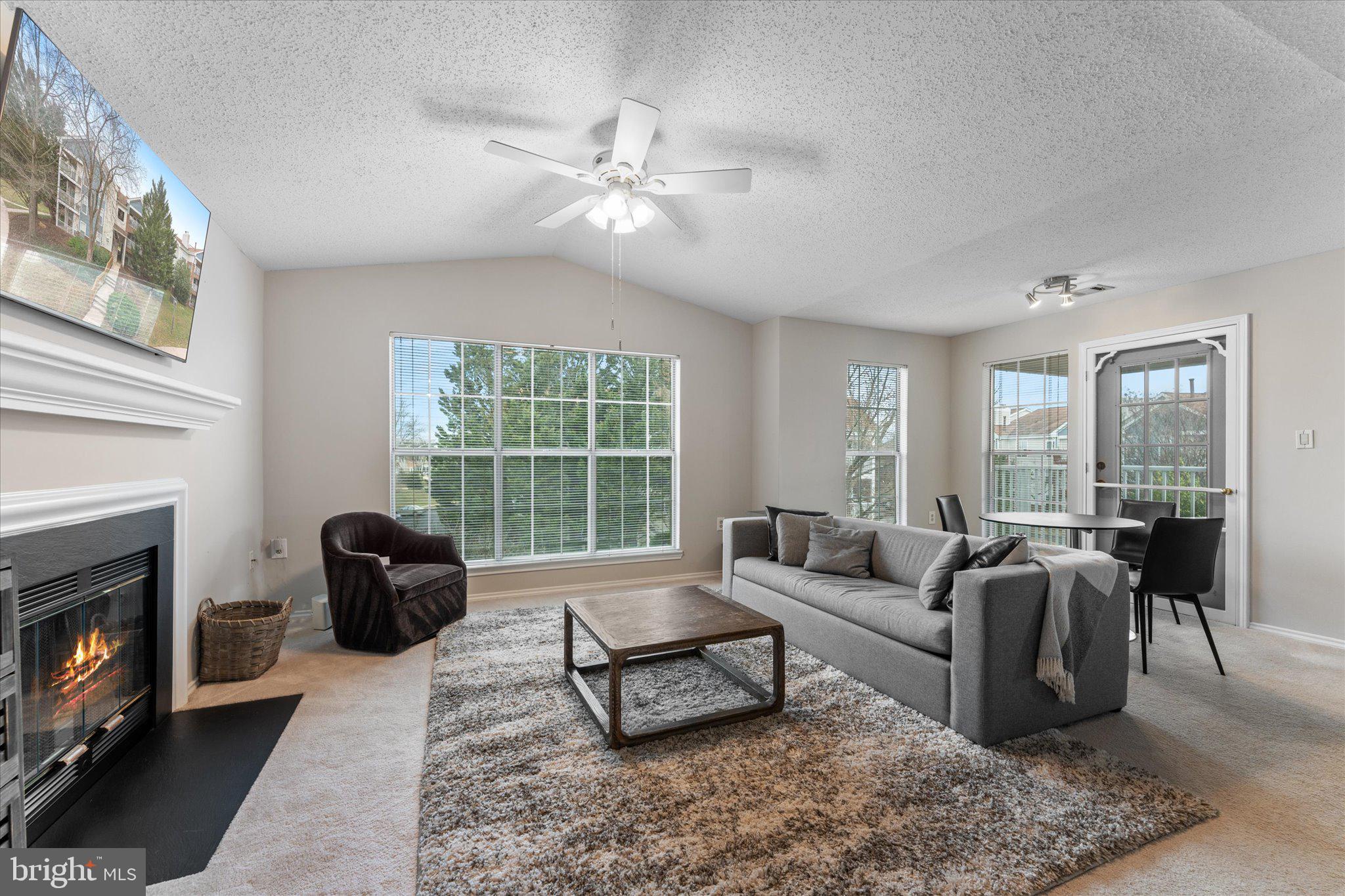 ASHBURN FARM - Residential Lease