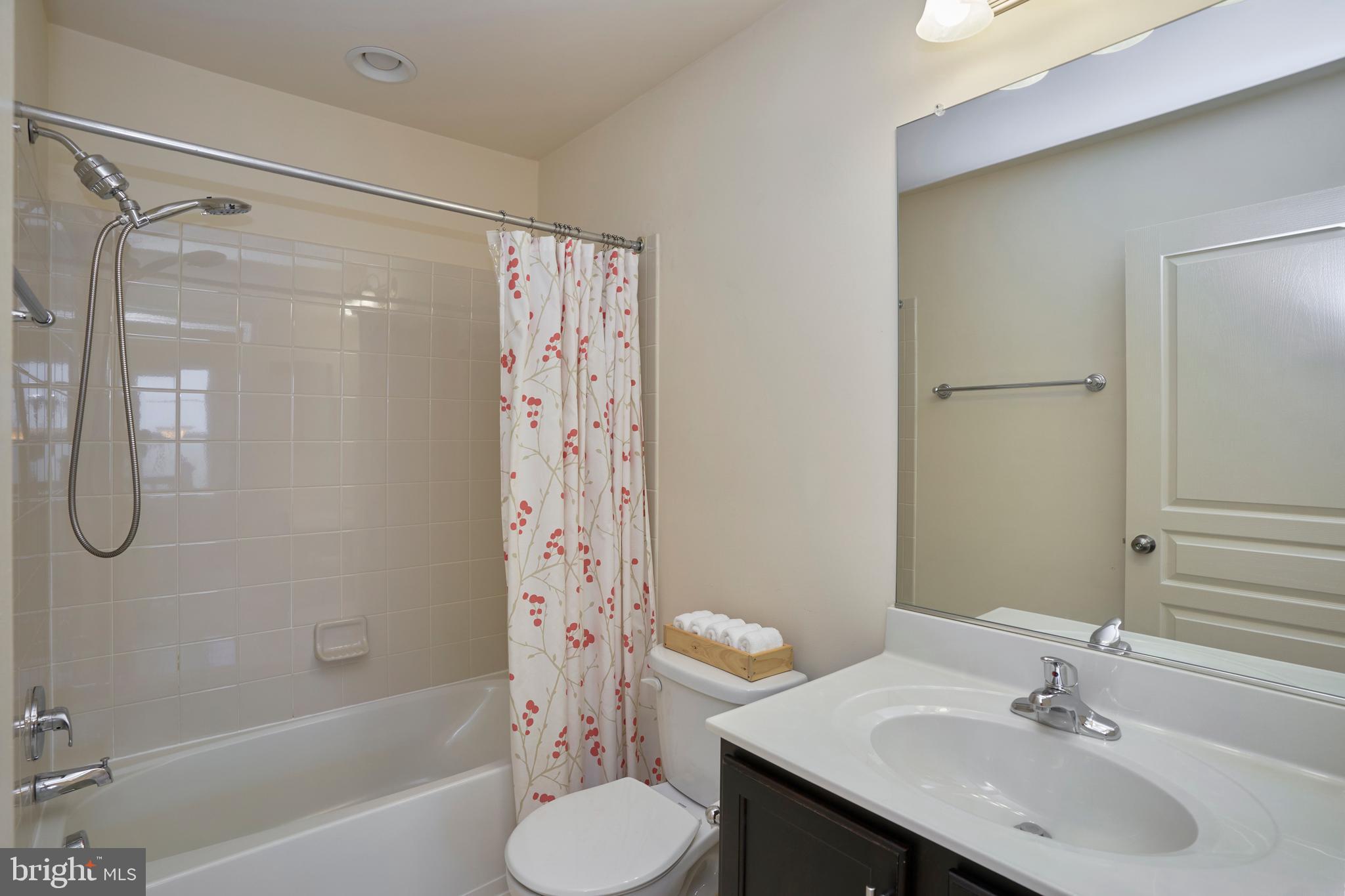 POTOMAC CREST - Residential