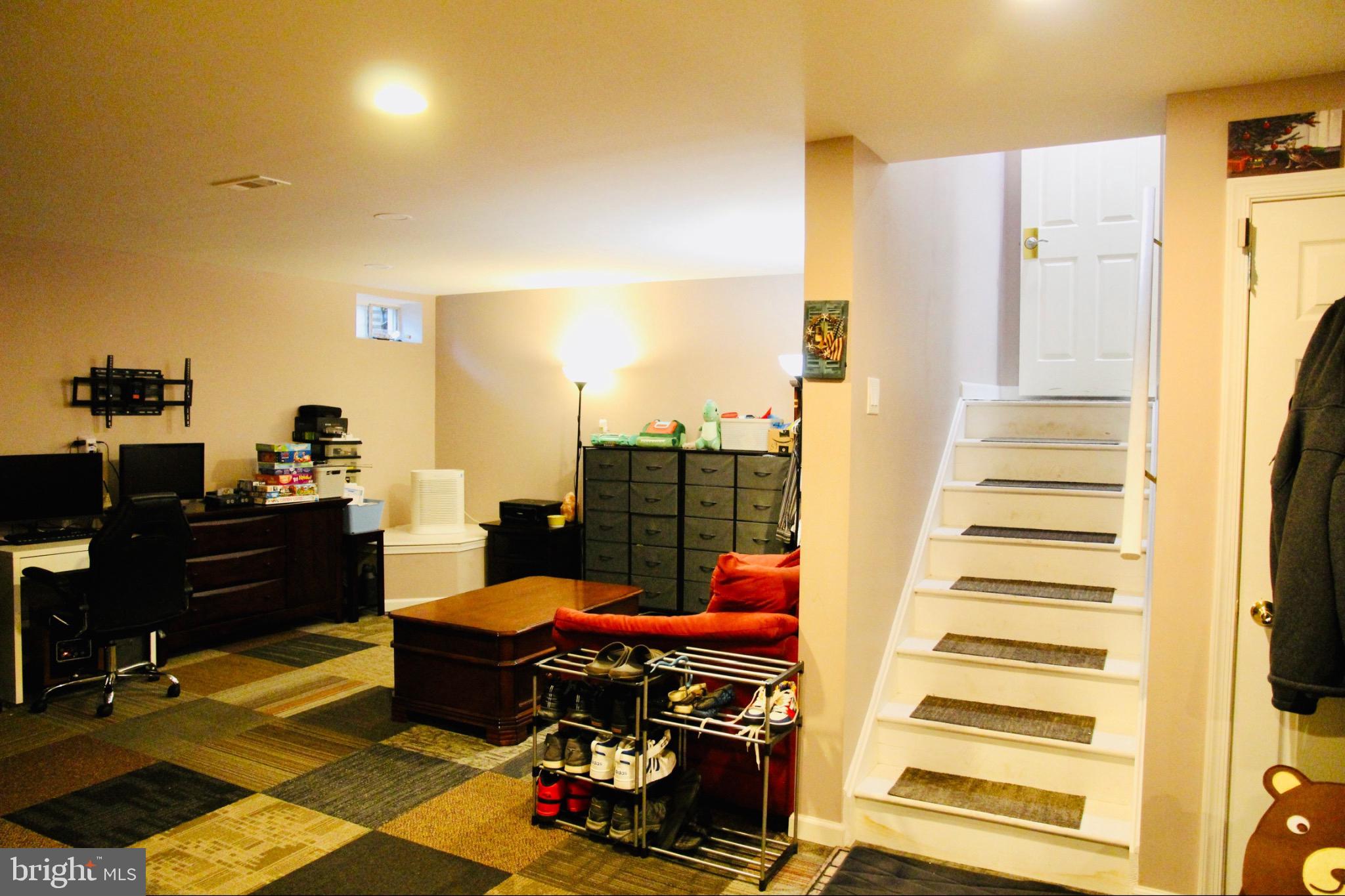 WELLINGTON VILLAGE - Residential