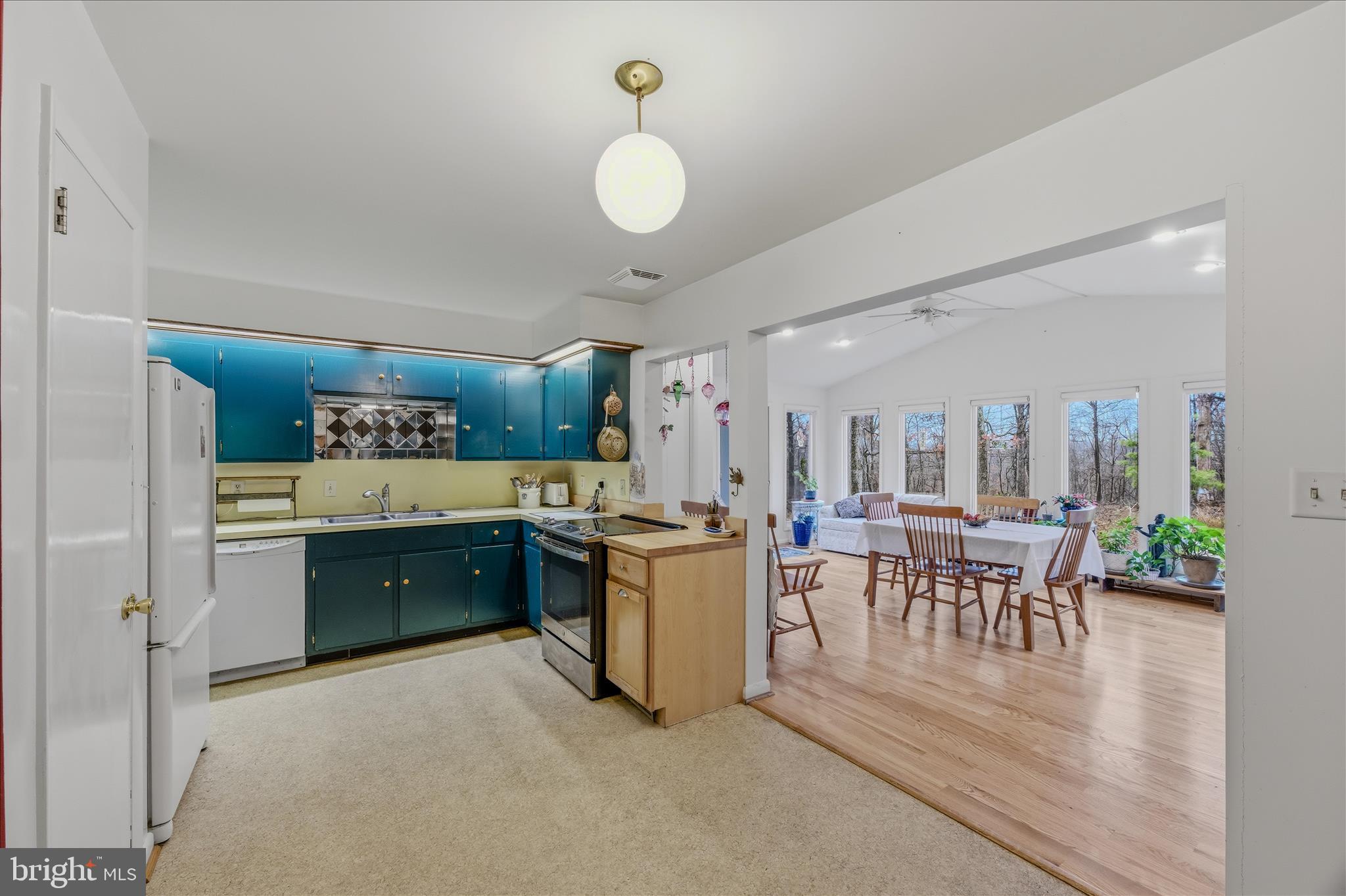 SHIRLEY FARMS - Residential