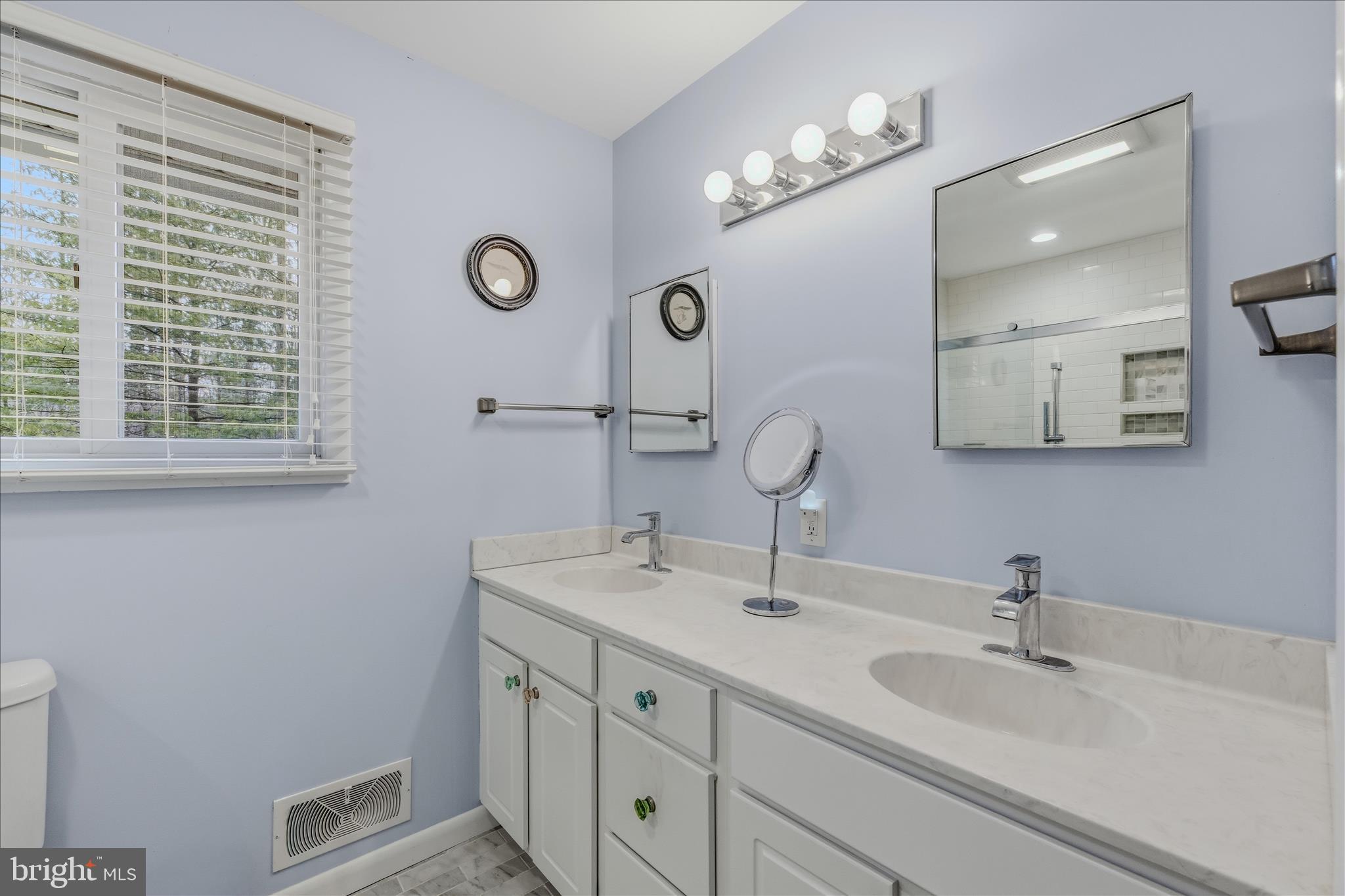 SHIRLEY FARMS - Residential