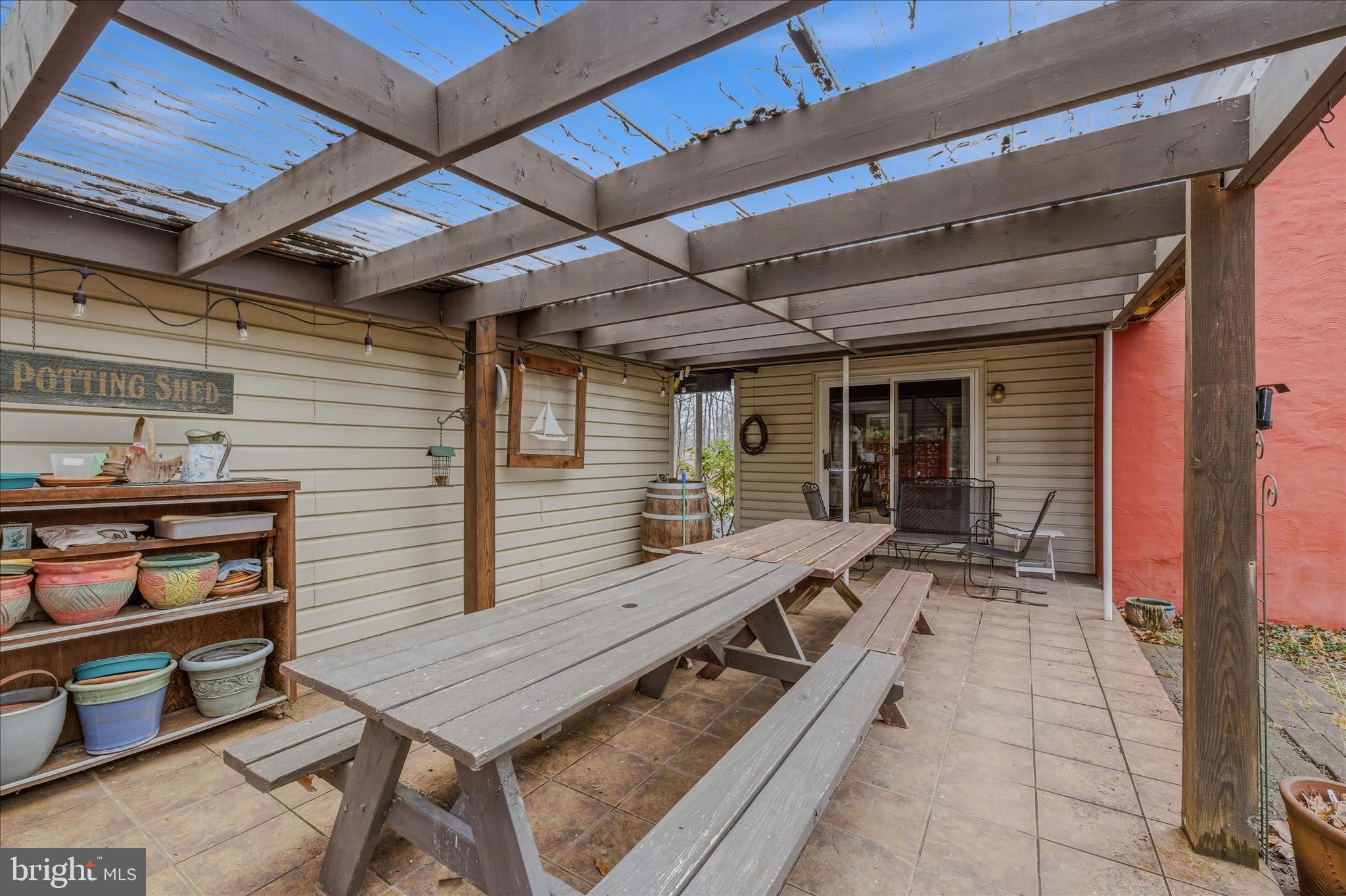 SHIRLEY FARMS - Residential