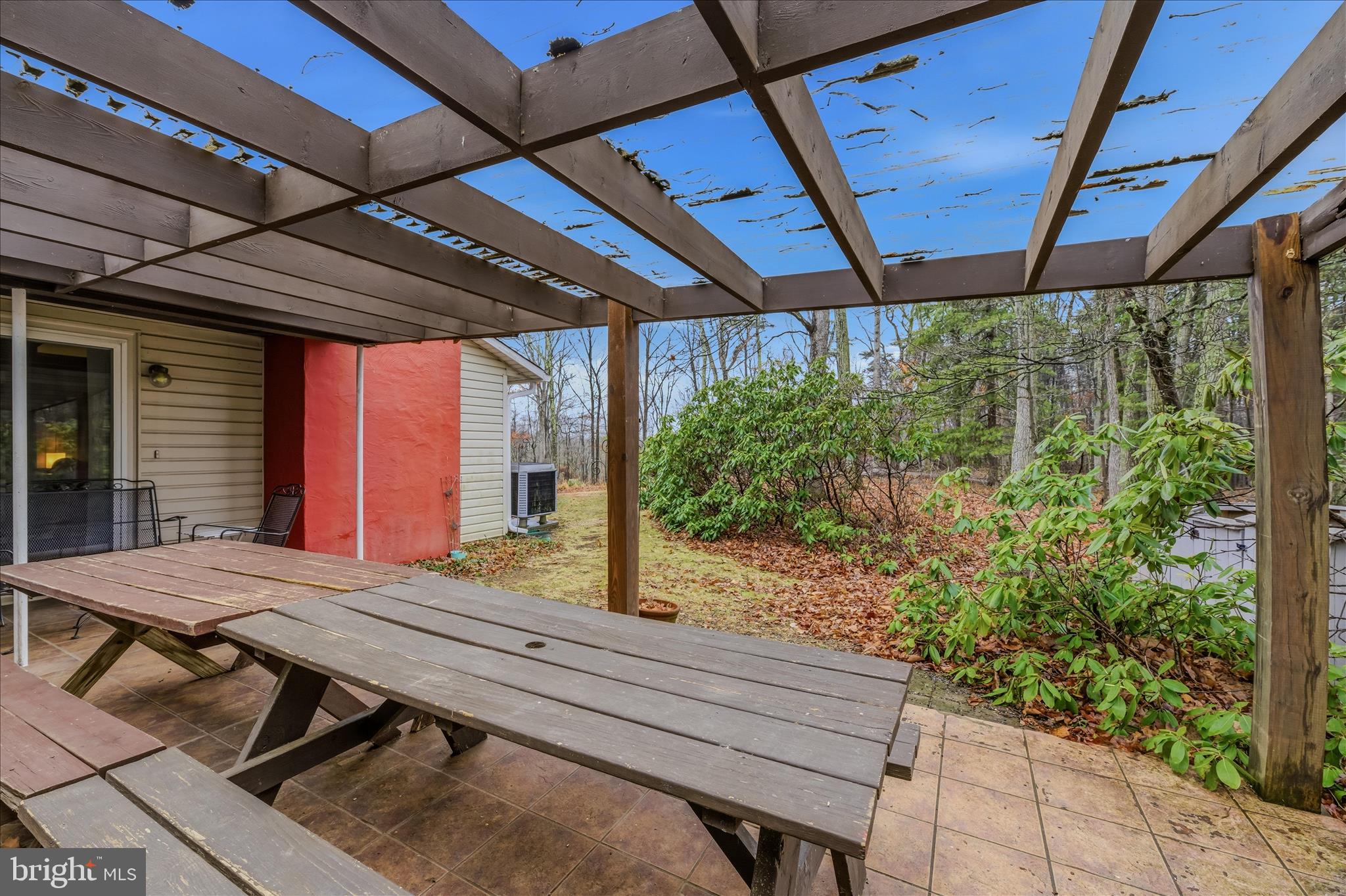 SHIRLEY FARMS - Residential