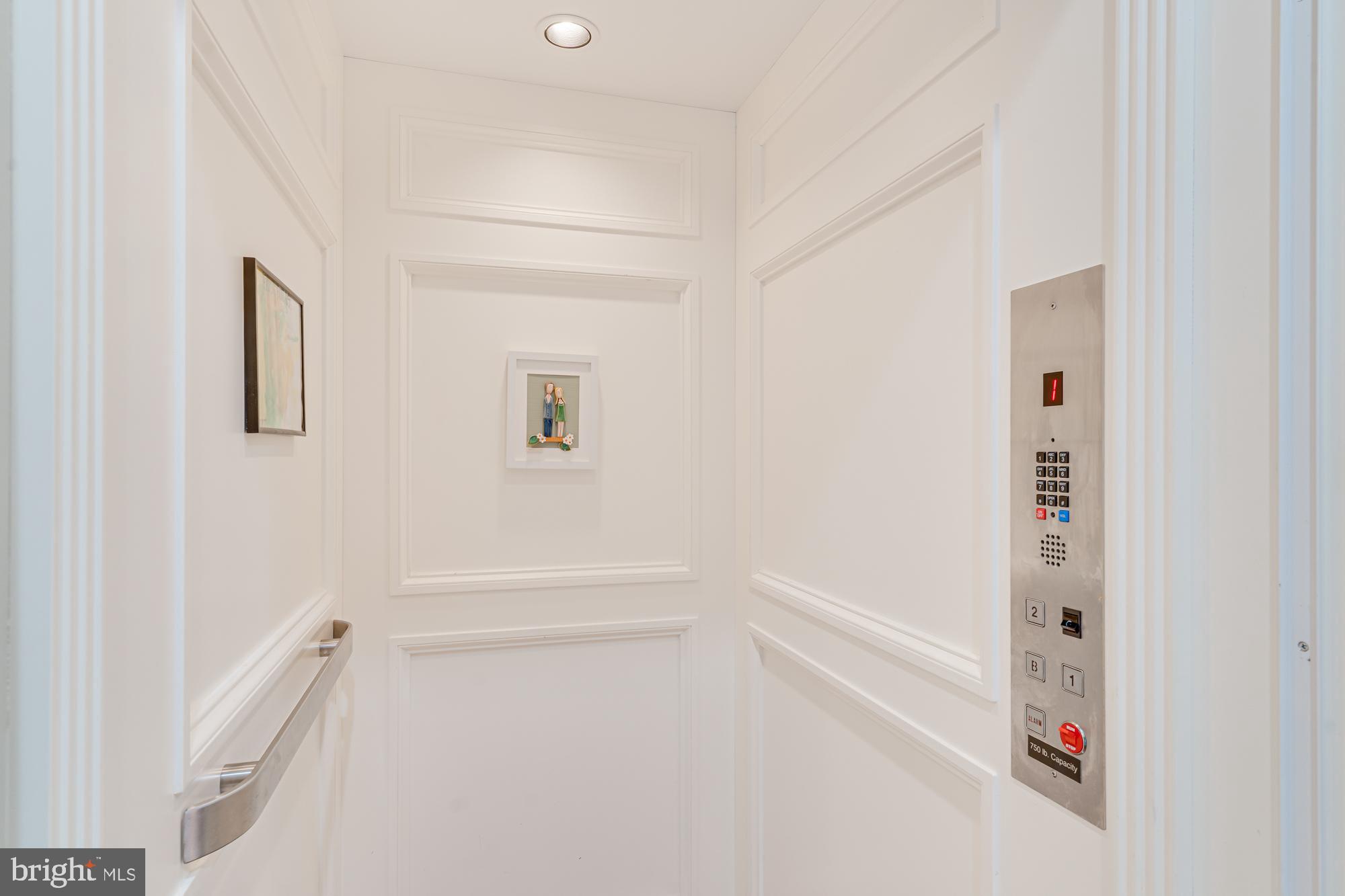 PHILLIPS COURT - Residential