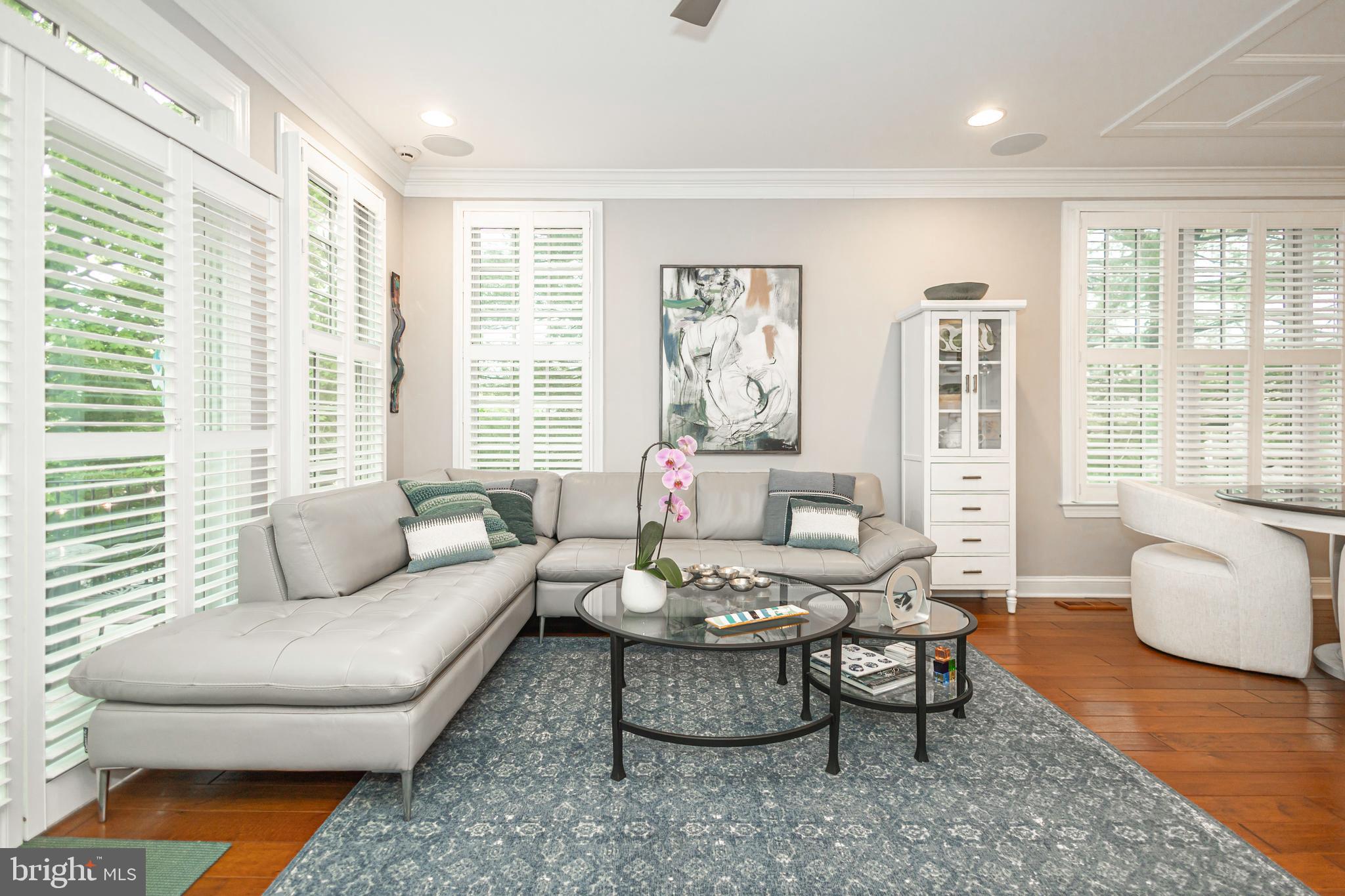 PHILLIPS COURT - Residential
