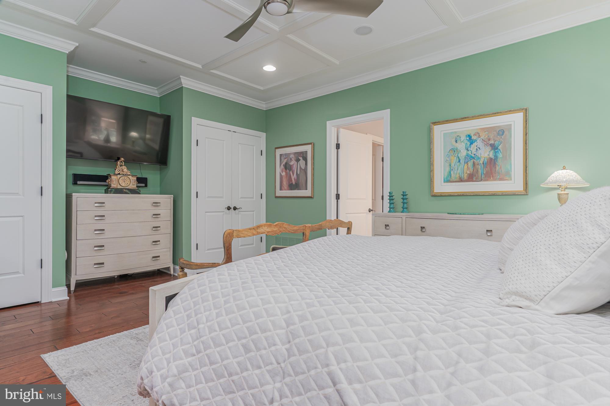 PHILLIPS COURT - Residential