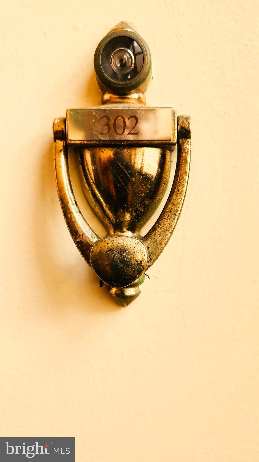 TREETOP CONDO - Residential