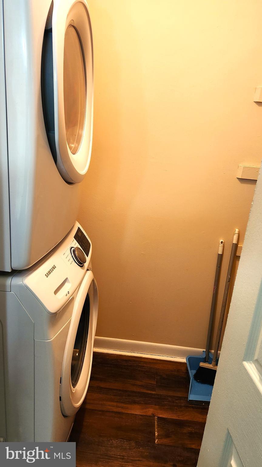 TREETOP CONDO - Residential