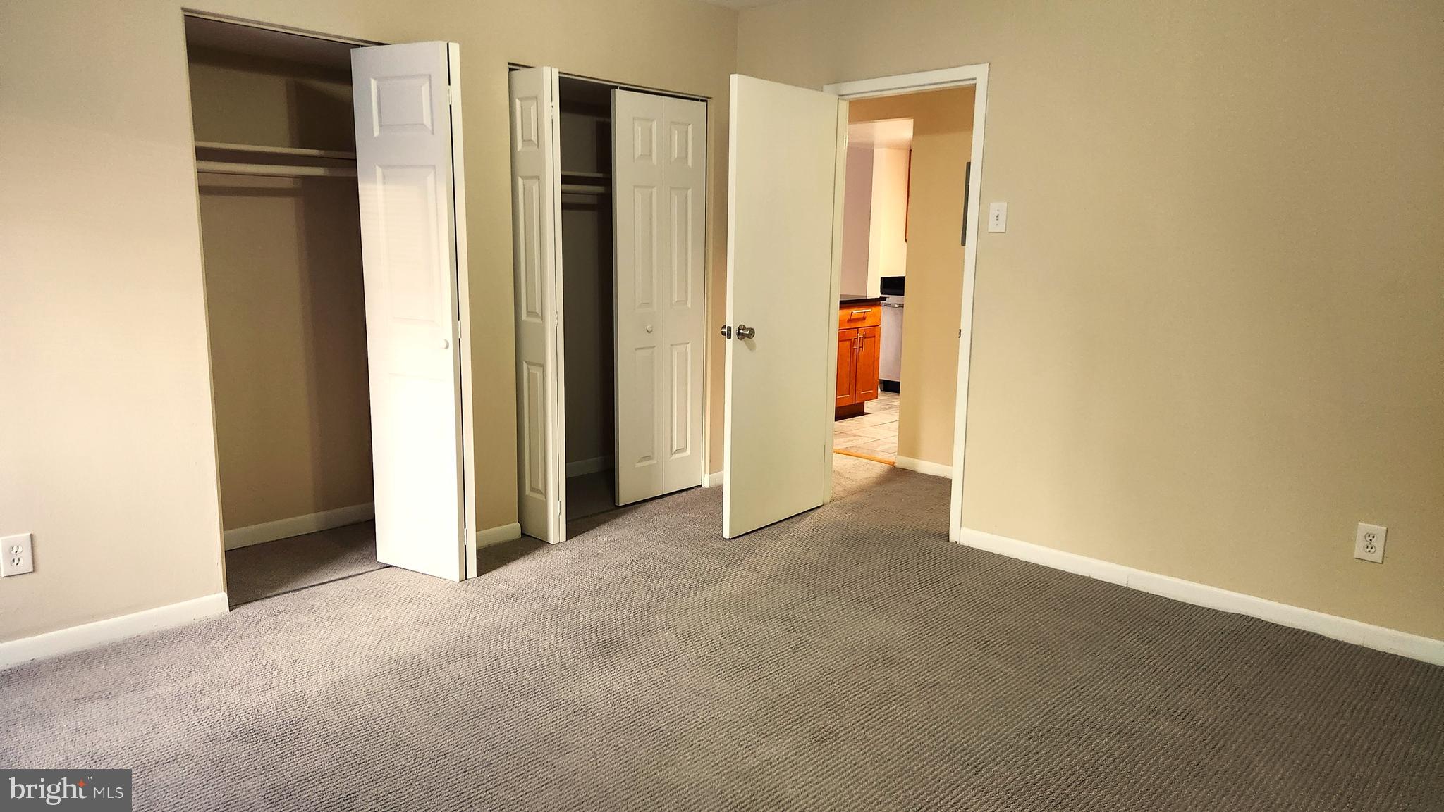 TREETOP CONDO - Residential