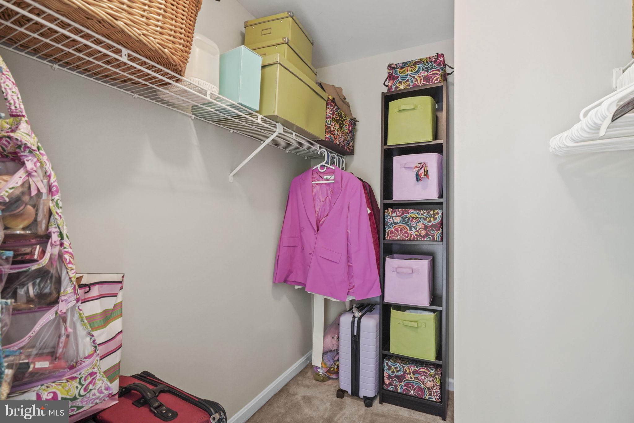 FOUR WINDS AT OAKTON - Residential Lease