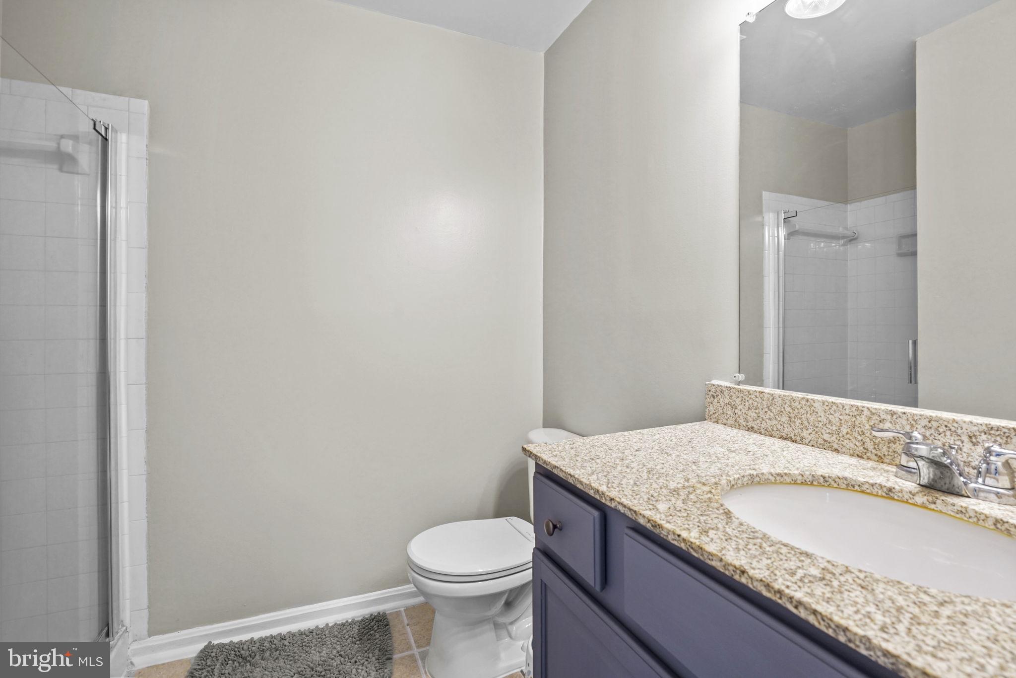 FOUR WINDS AT OAKTON - Residential Lease