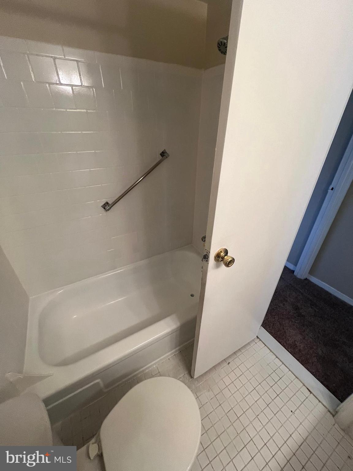 FAIRWAYS - Residential Lease