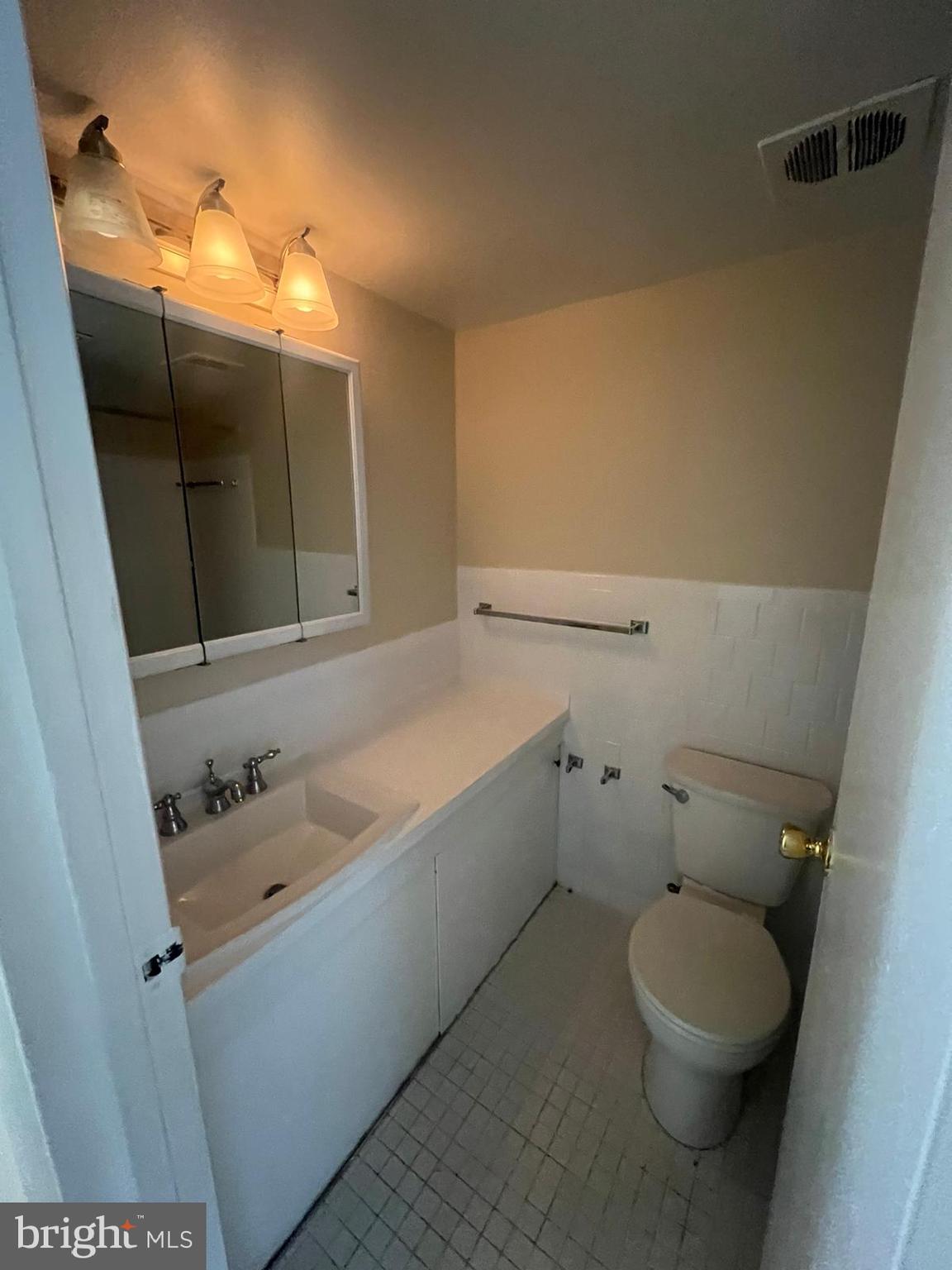 FAIRWAYS - Residential Lease