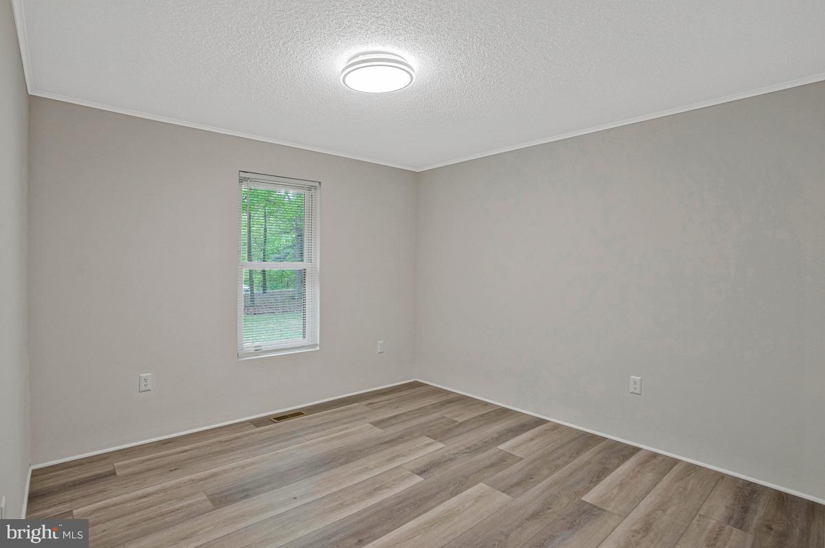 BURNING OAKS - Residential