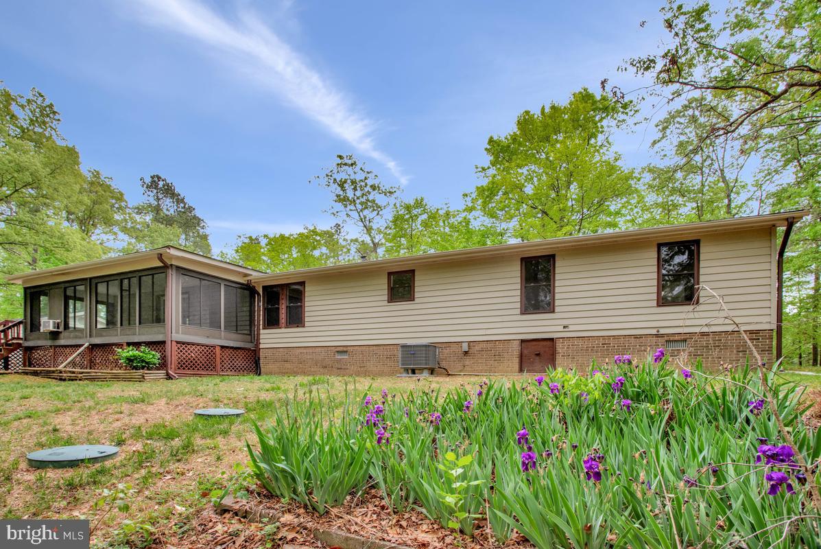 BURNING OAKS - Residential