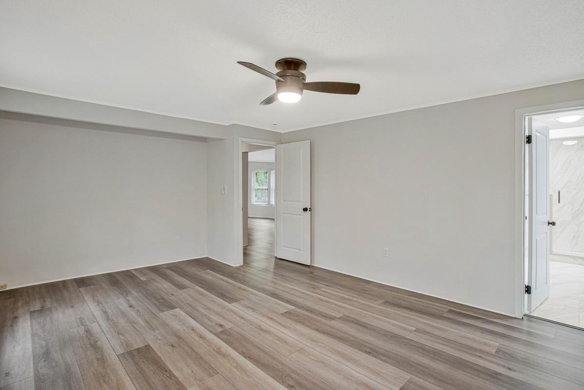 BURNING OAKS - Residential