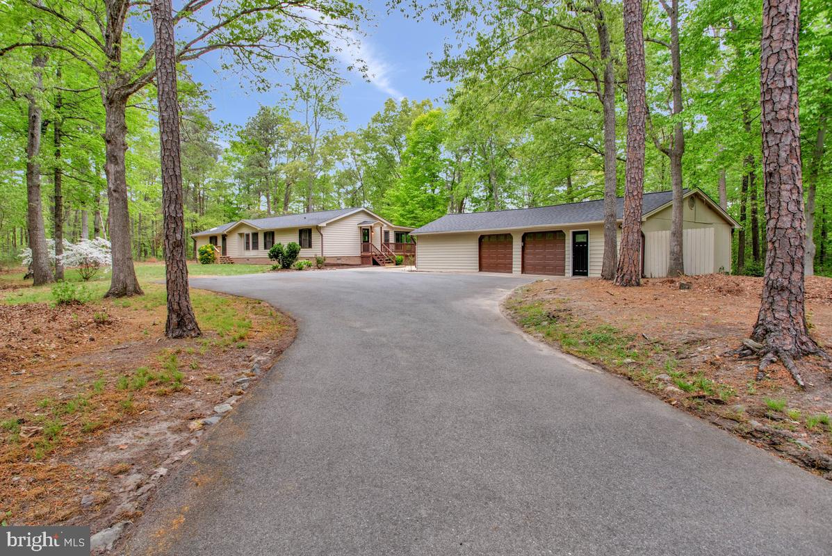 BURNING OAKS - Residential