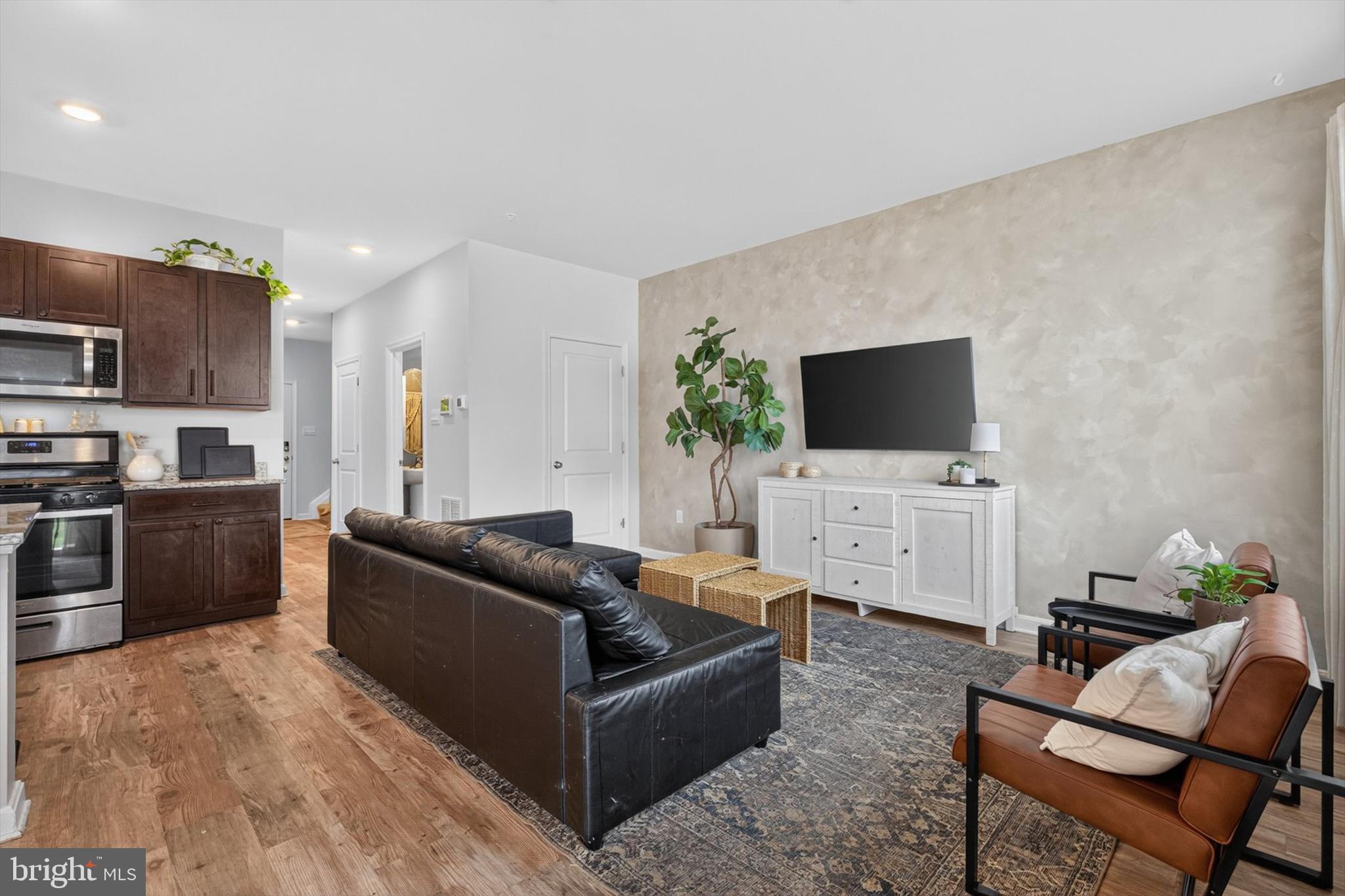350 LOCUST RUN DRIVE