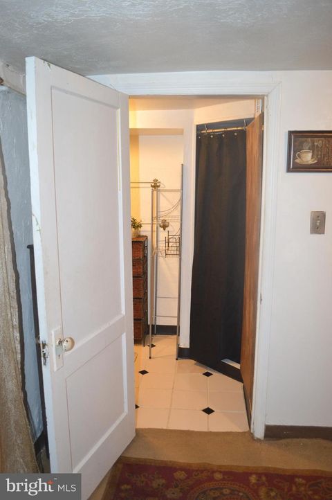 listing image 64