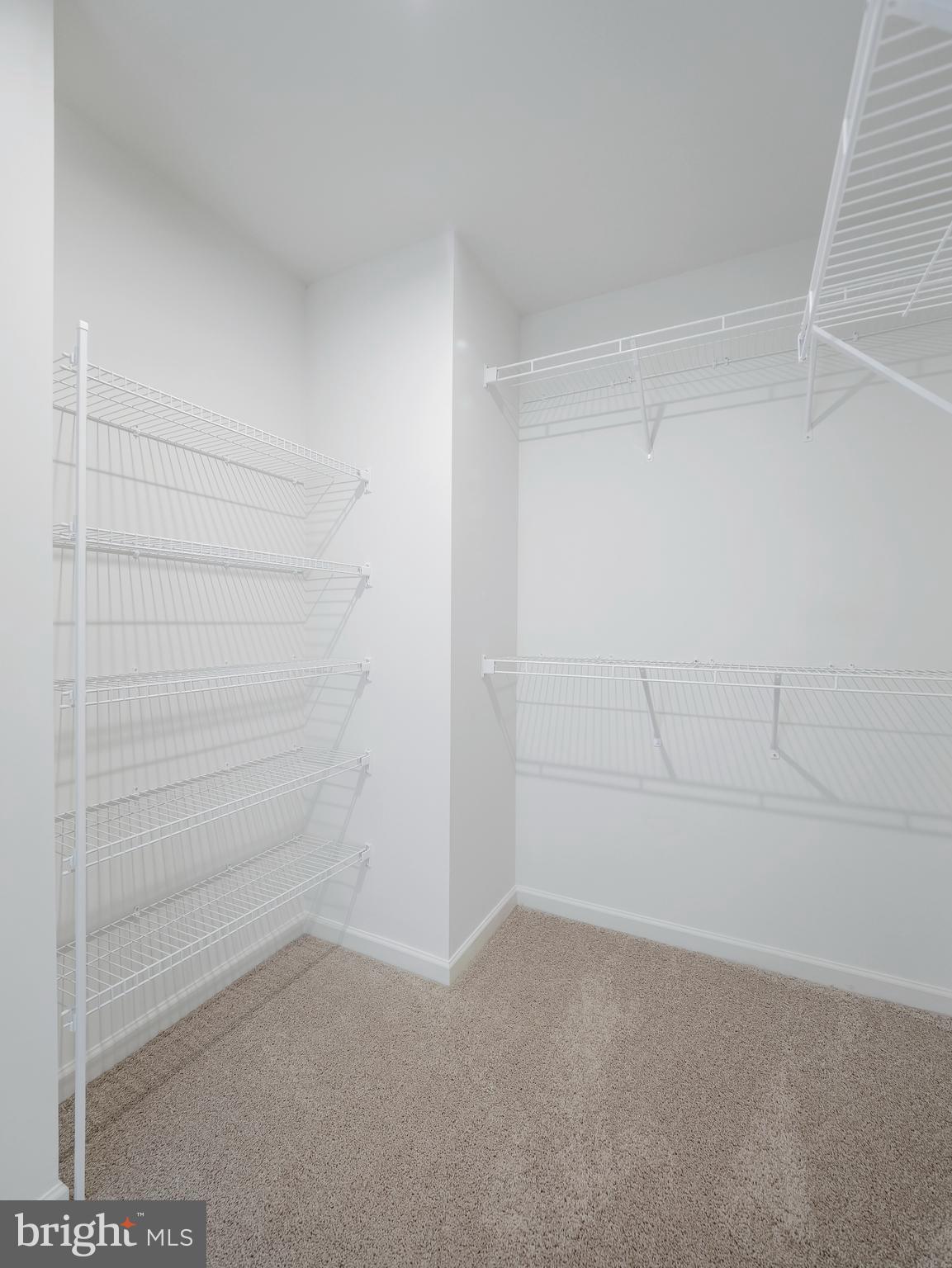 OVERLOOK AT RIVERSIDE TOWNHOMES - Residential Lease