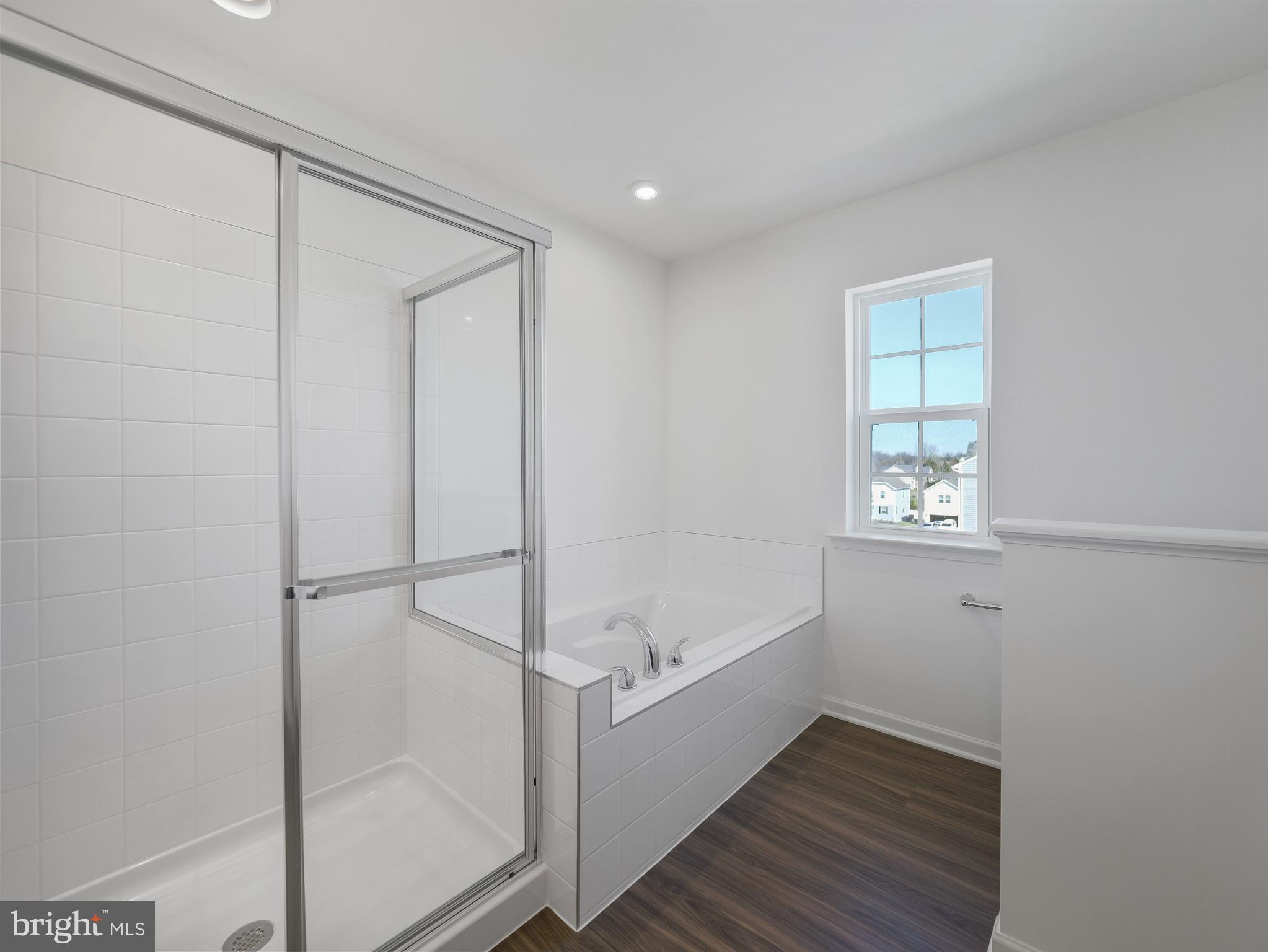 OVERLOOK AT RIVERSIDE TOWNHOMES - Residential Lease