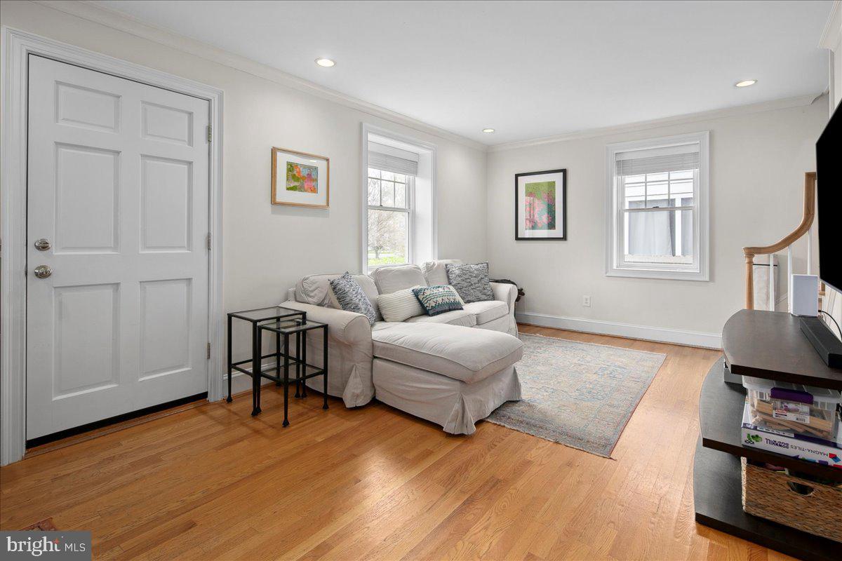 NEW ALEXANDRIA - Residential