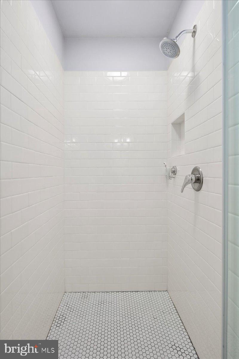 NEW ALEXANDRIA - Residential