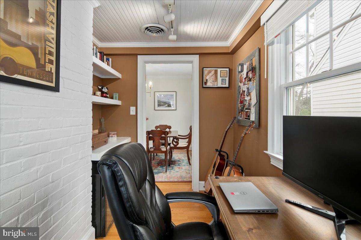 NEW ALEXANDRIA - Residential