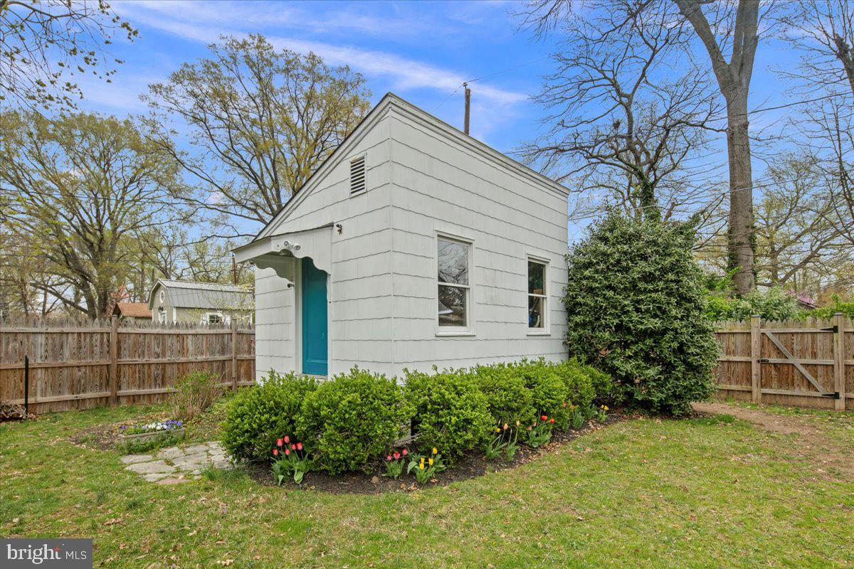 NEW ALEXANDRIA - Residential