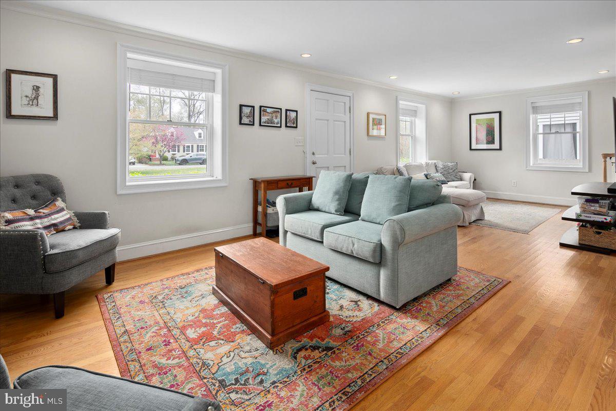 NEW ALEXANDRIA - Residential